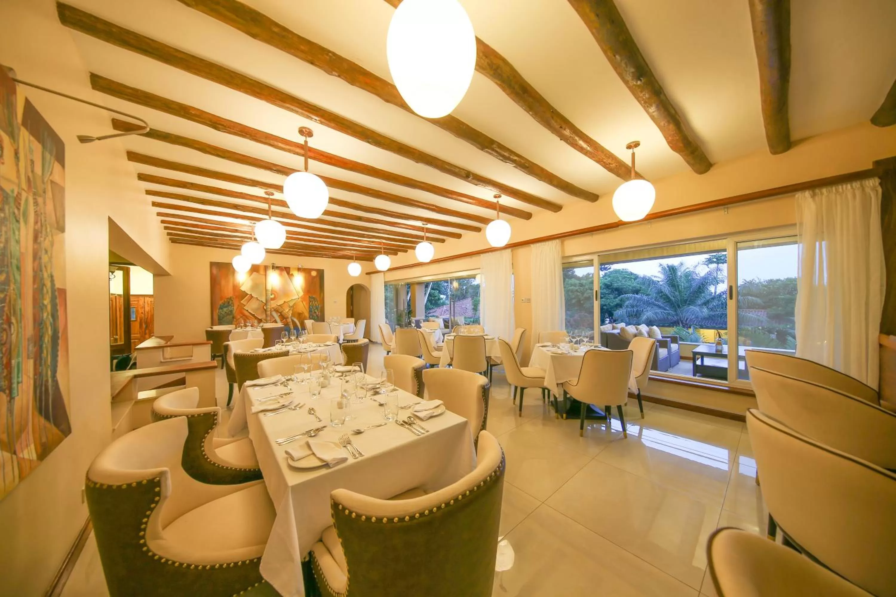 Restaurant/Places to Eat in No.5 Boutique Hotel