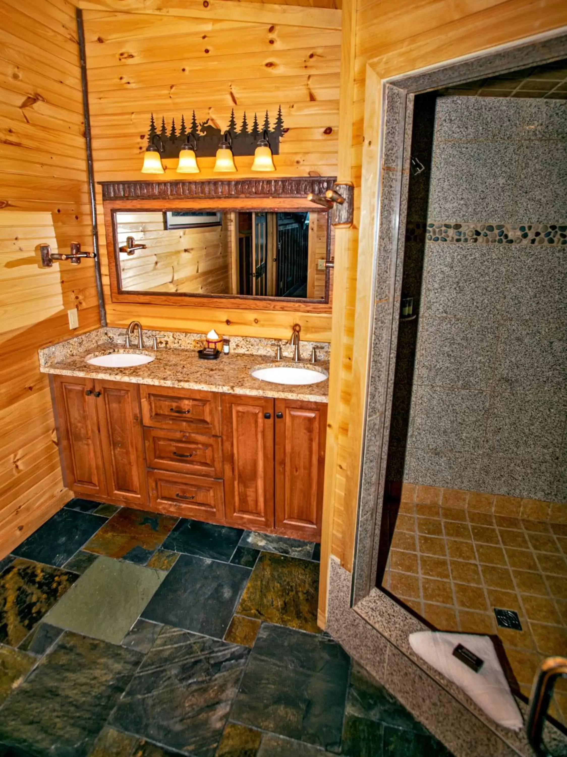Bathroom in The Lodges at Cresthaven