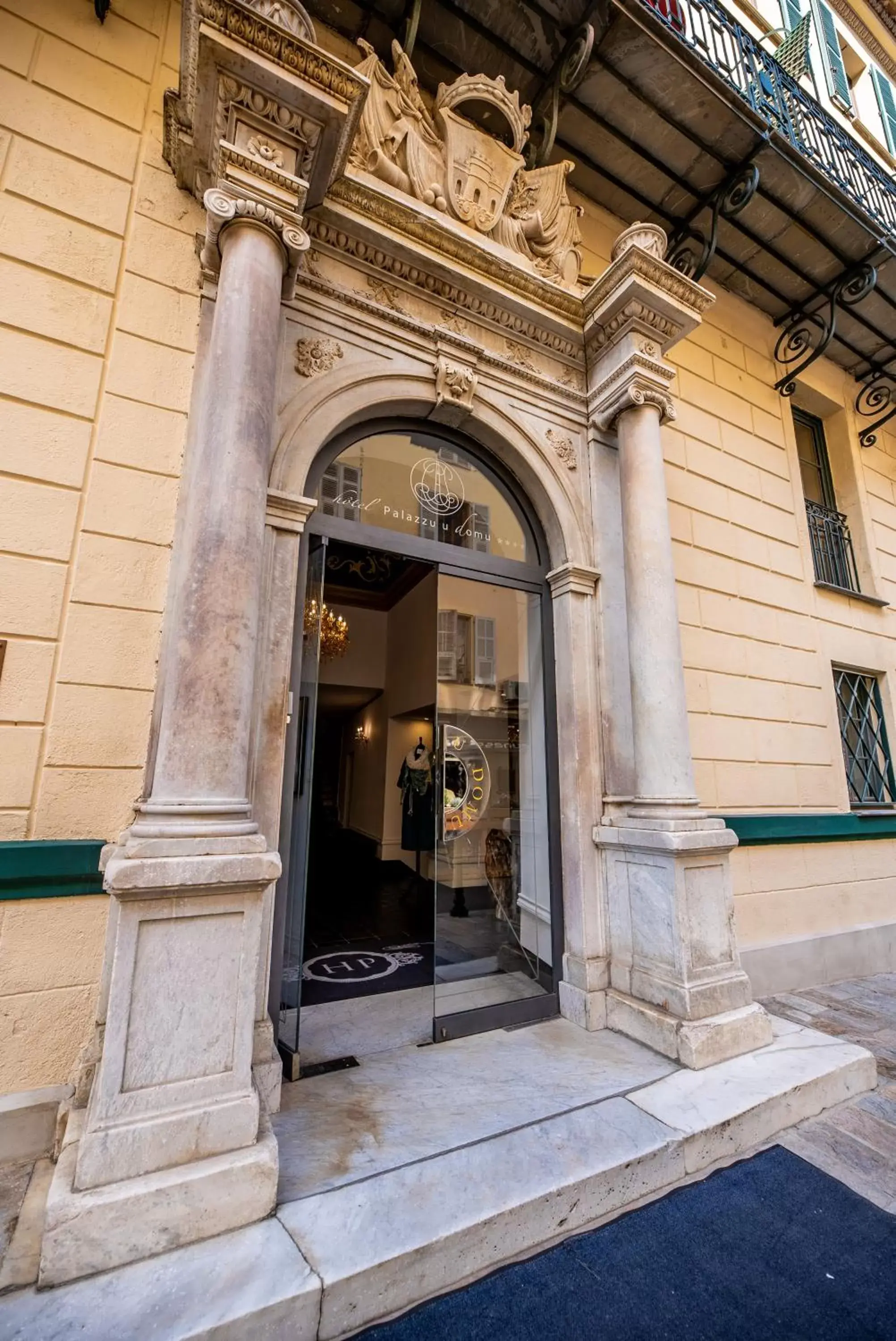 Property building in Hôtel Palazzu POZZO DI BORGO