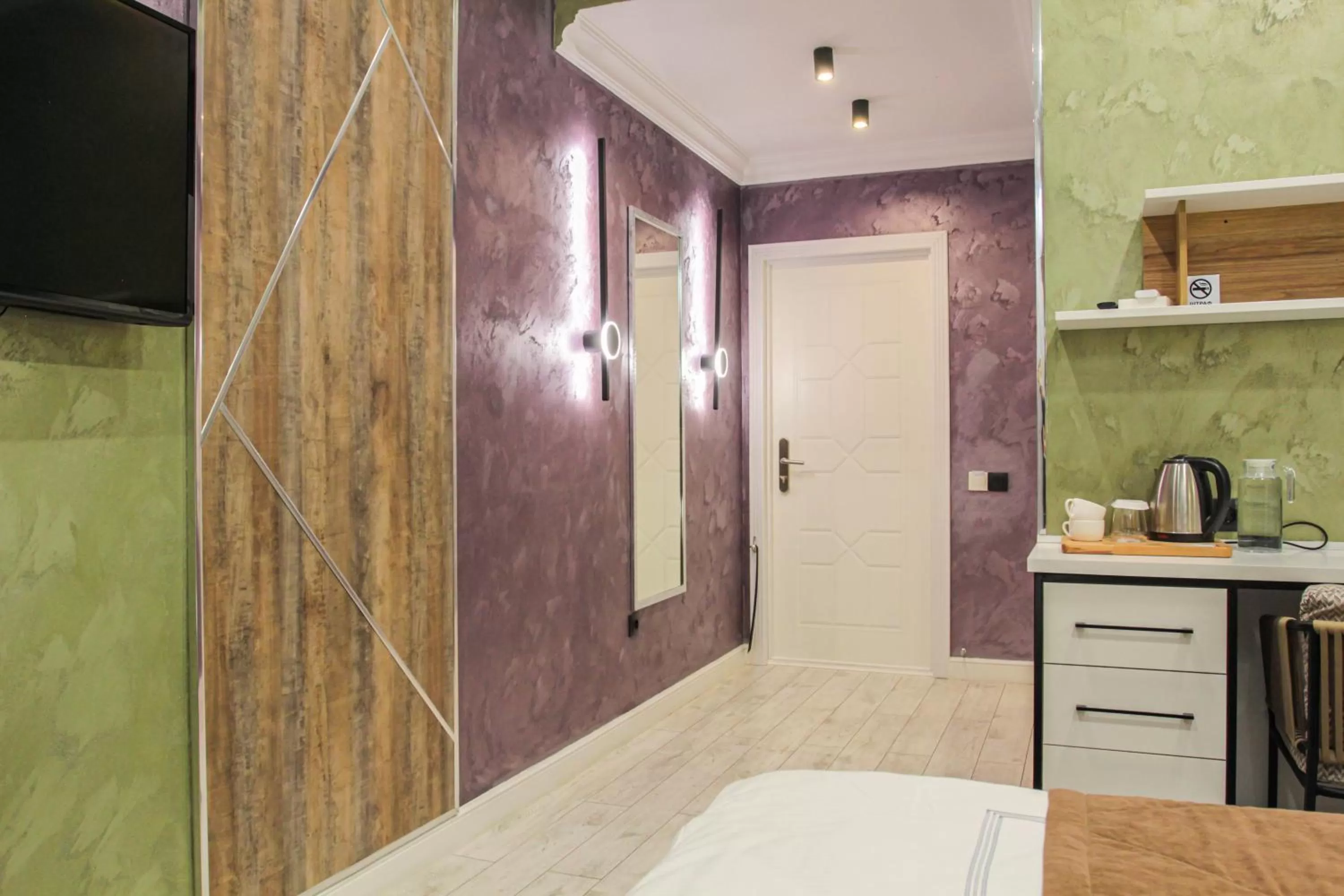 TV and multimedia, Kitchen/Kitchenette in E-lite& Meatador