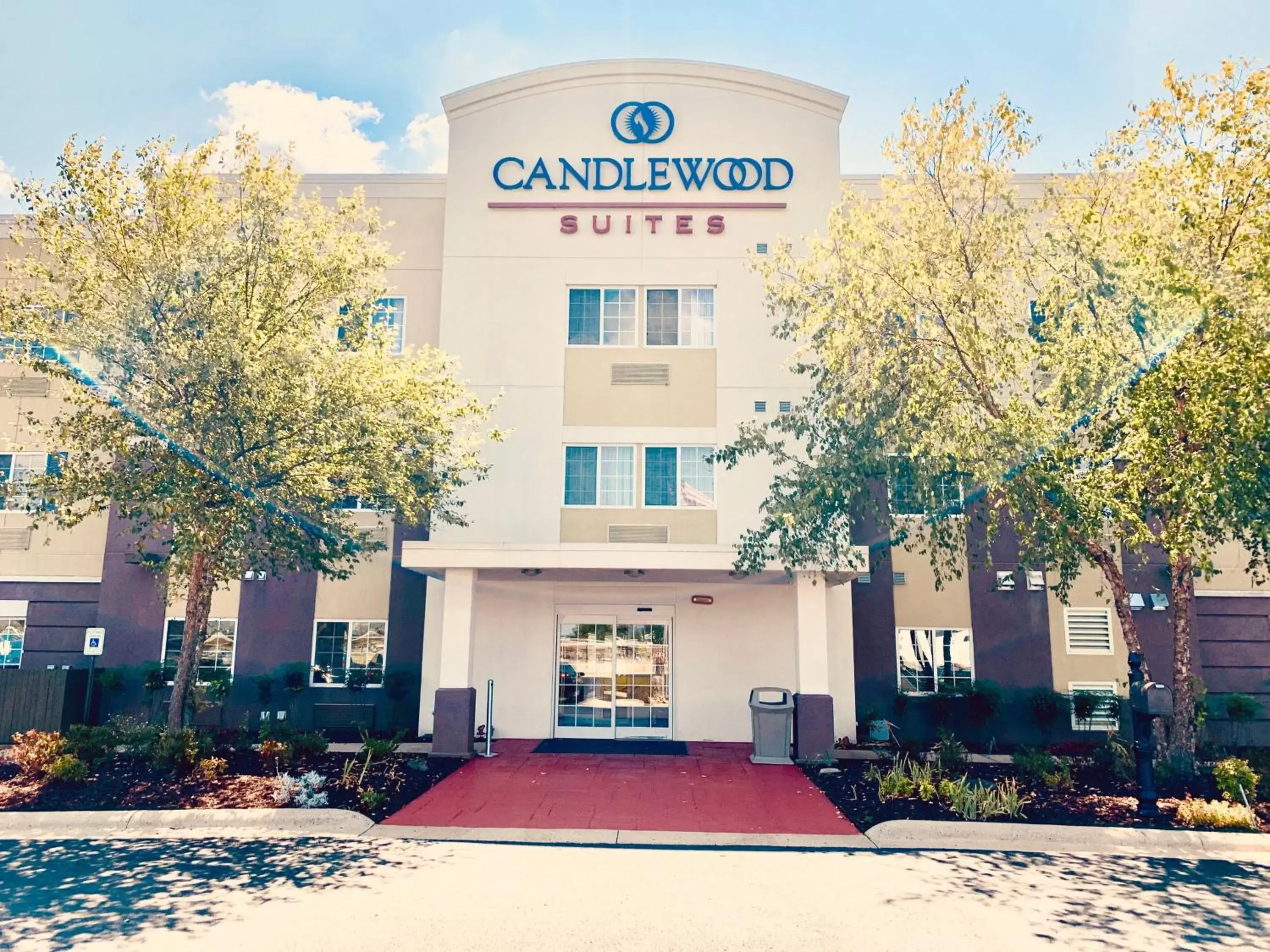 Property Building in Candlewood Suites Hot Springs, an IHG Hotel
