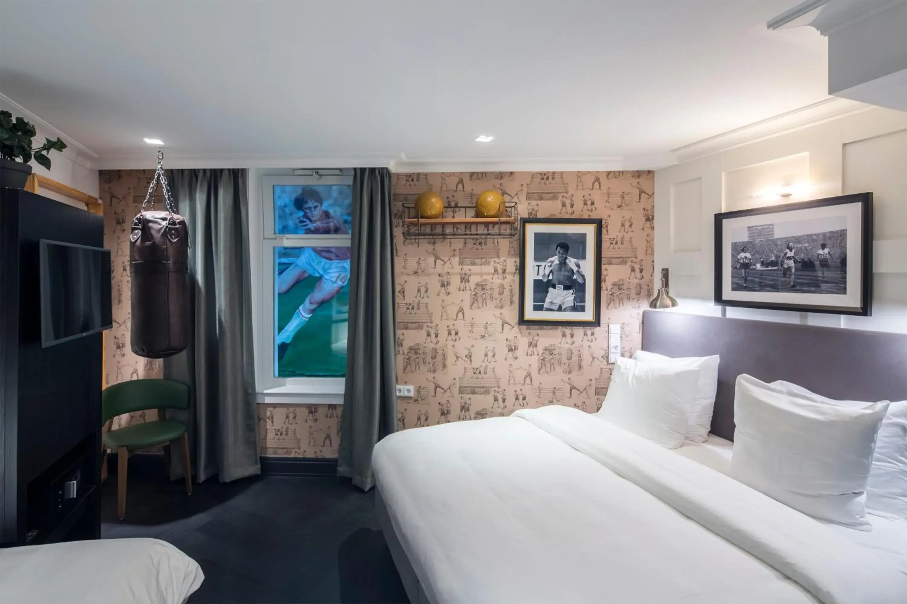 Bed in The Highland House Bed in The Highland House