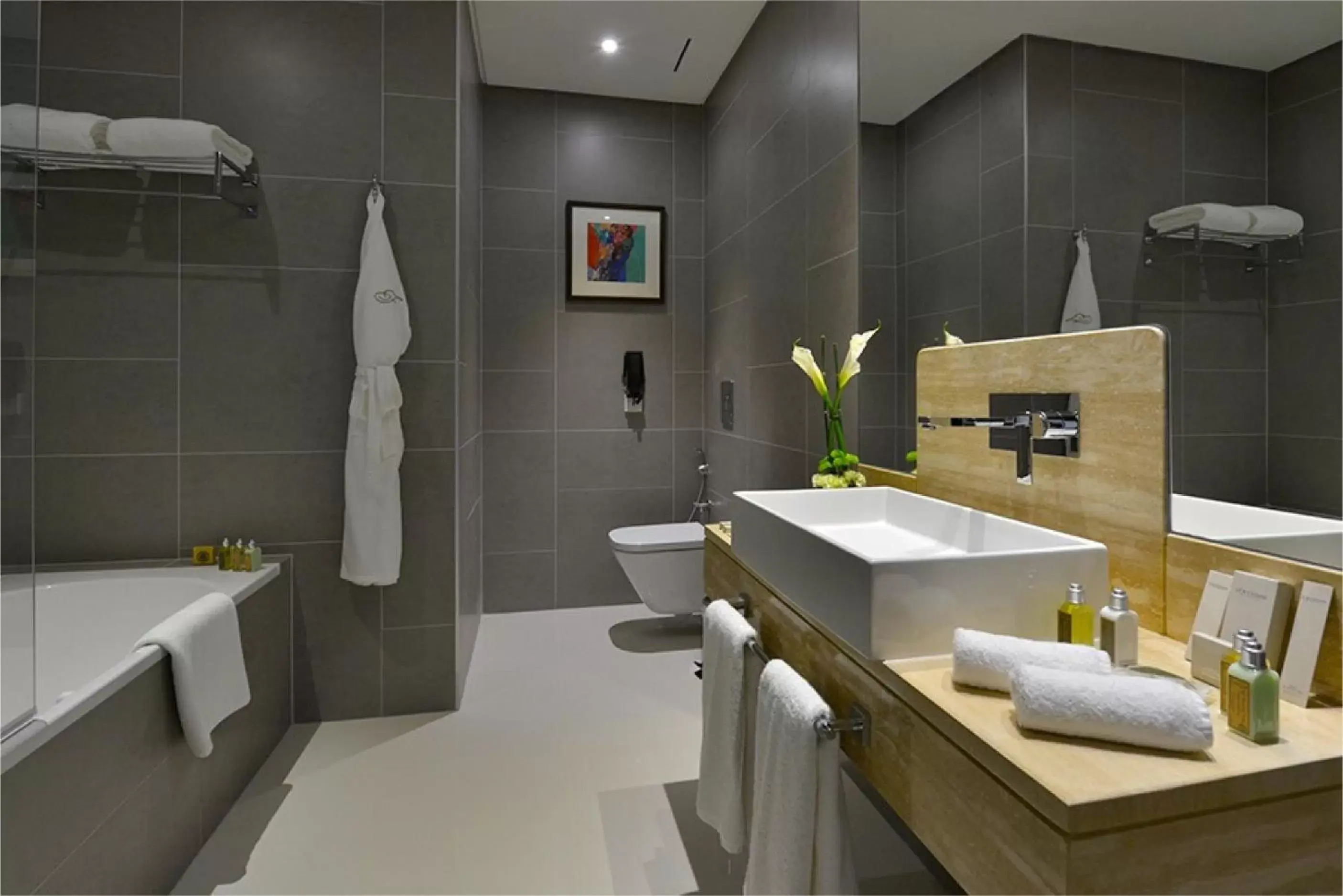 Bathroom in Fraser Suites Diplomatic Area Bahrain