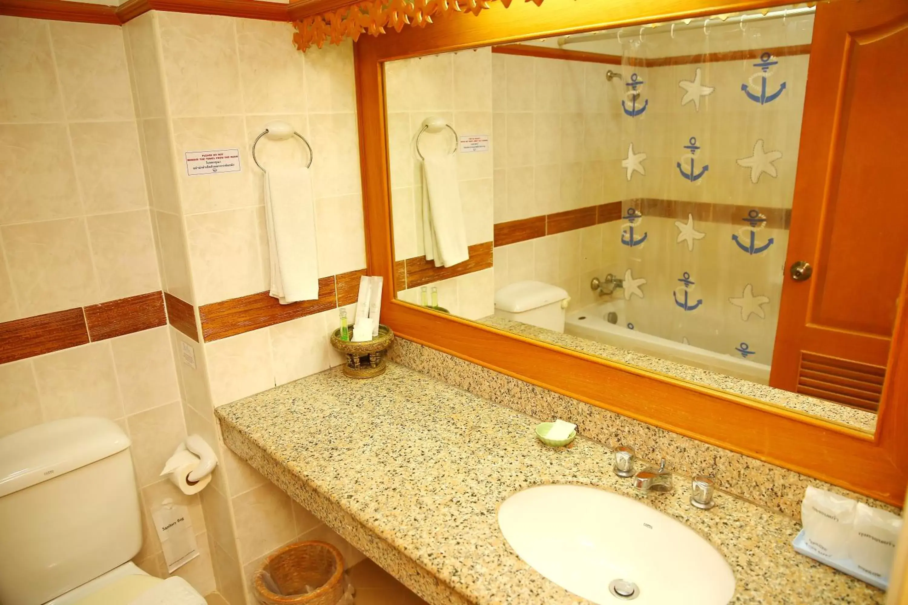 Bathroom in Diana Garden Resort - SHA Extra Plus