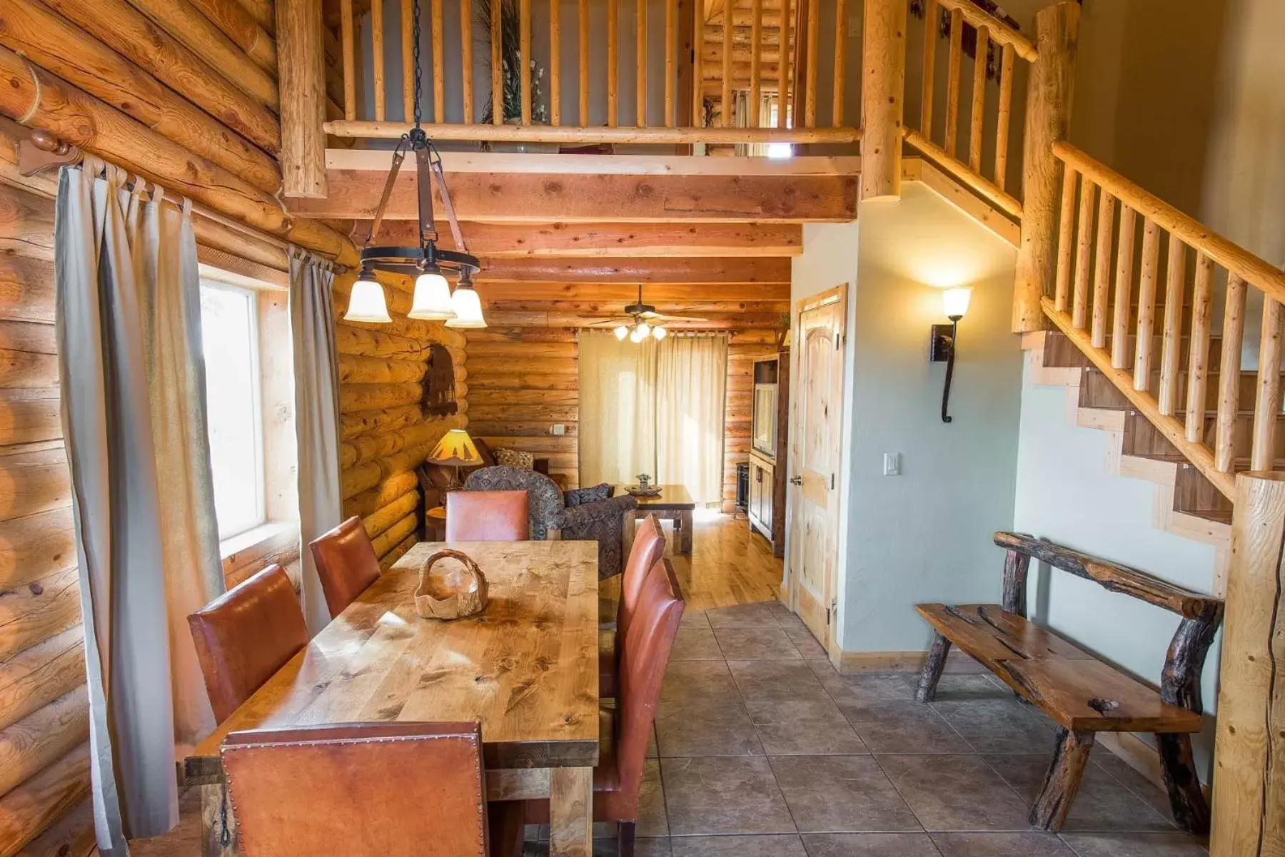 Dining Area in Zion Mountain Ranch