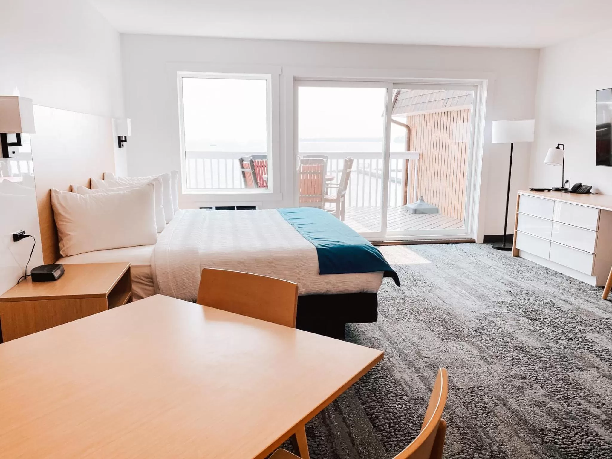 Bed in La Place Rendez-Vous Hotel