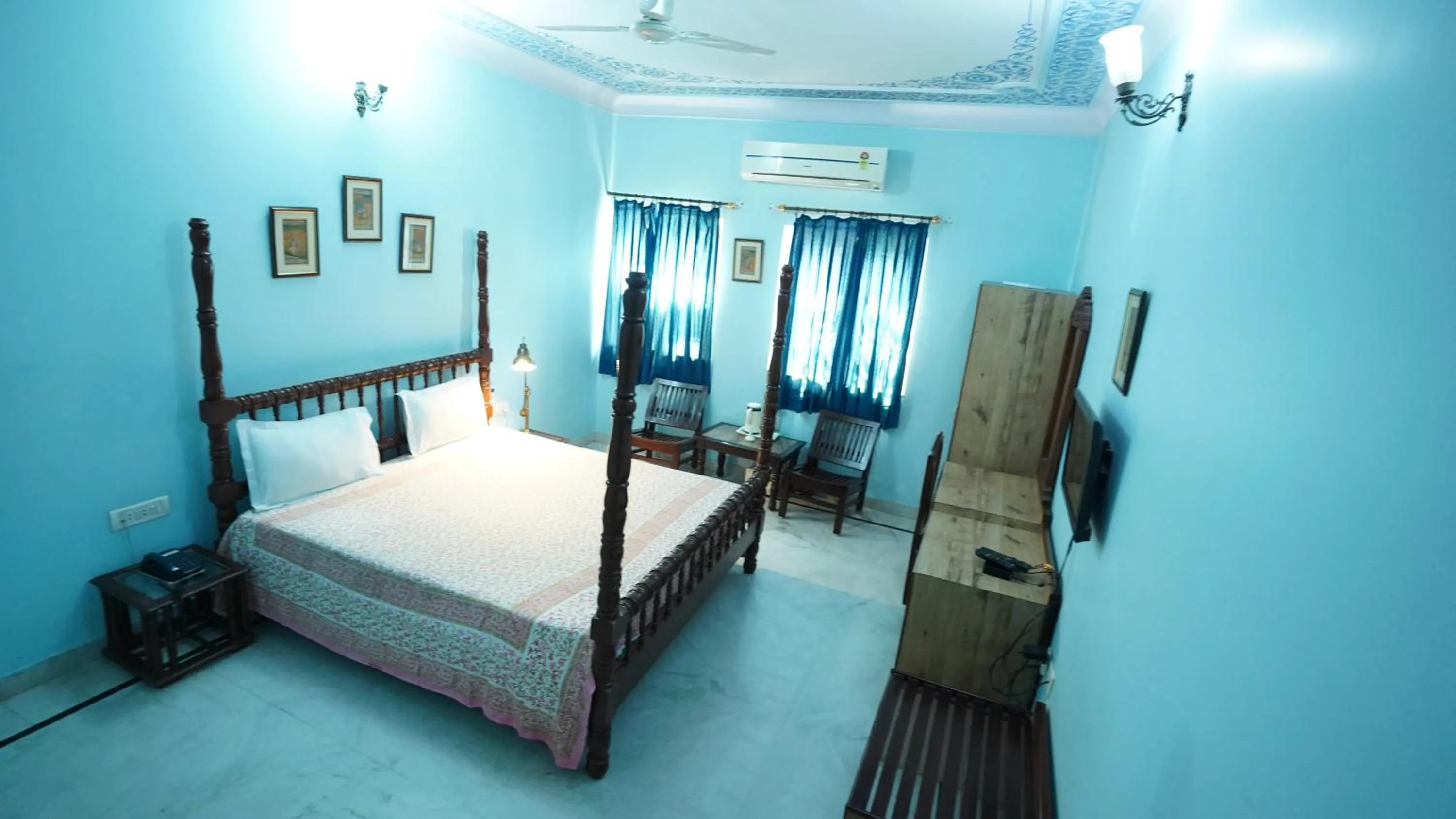 Bed in Anuraag Villa
