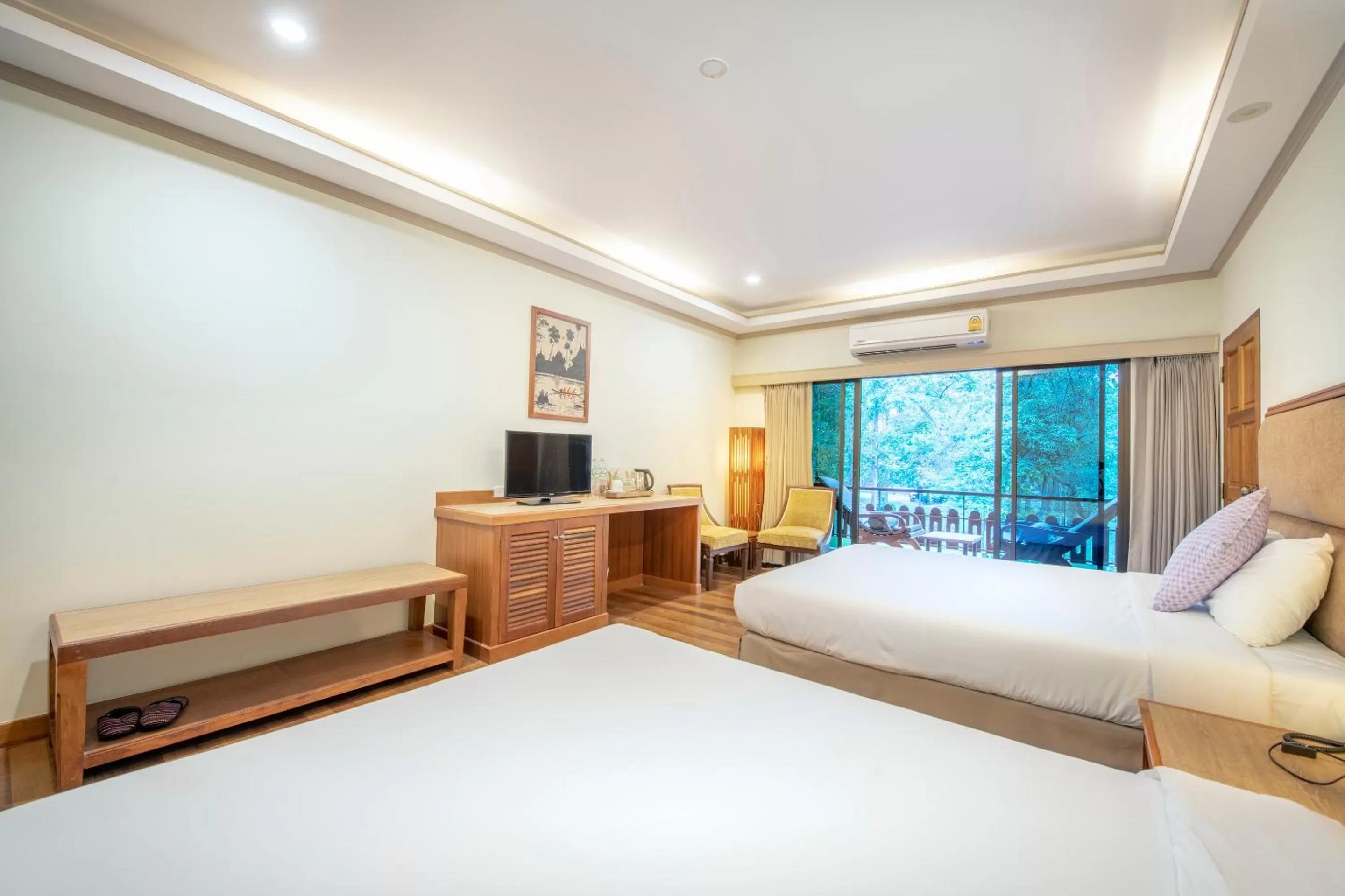 Bedroom, Bed in Vana Varin Resort