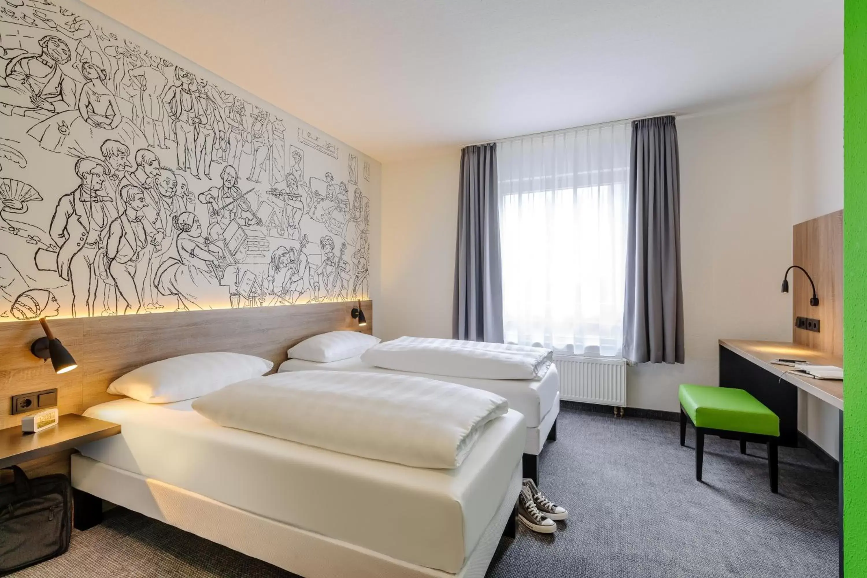 Photo of the whole room, Bed in ibis Styles Halle