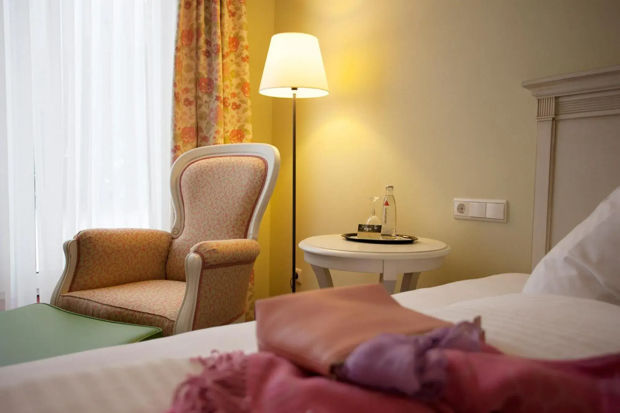 Bedroom, Seating Area in Hotel Gödecke