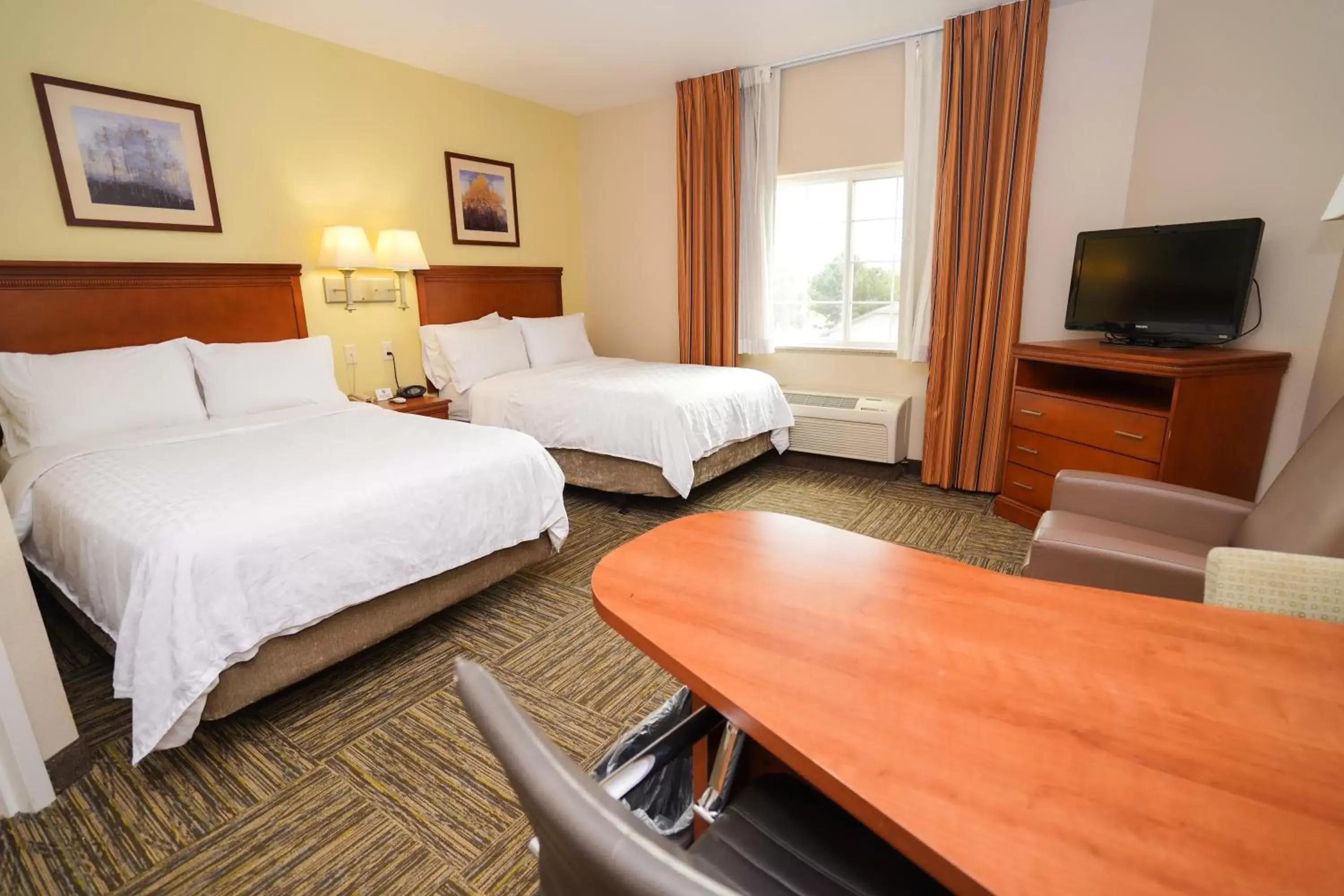 Bedroom in Candlewood Suites Boise - Towne Square, an IHG Hotel