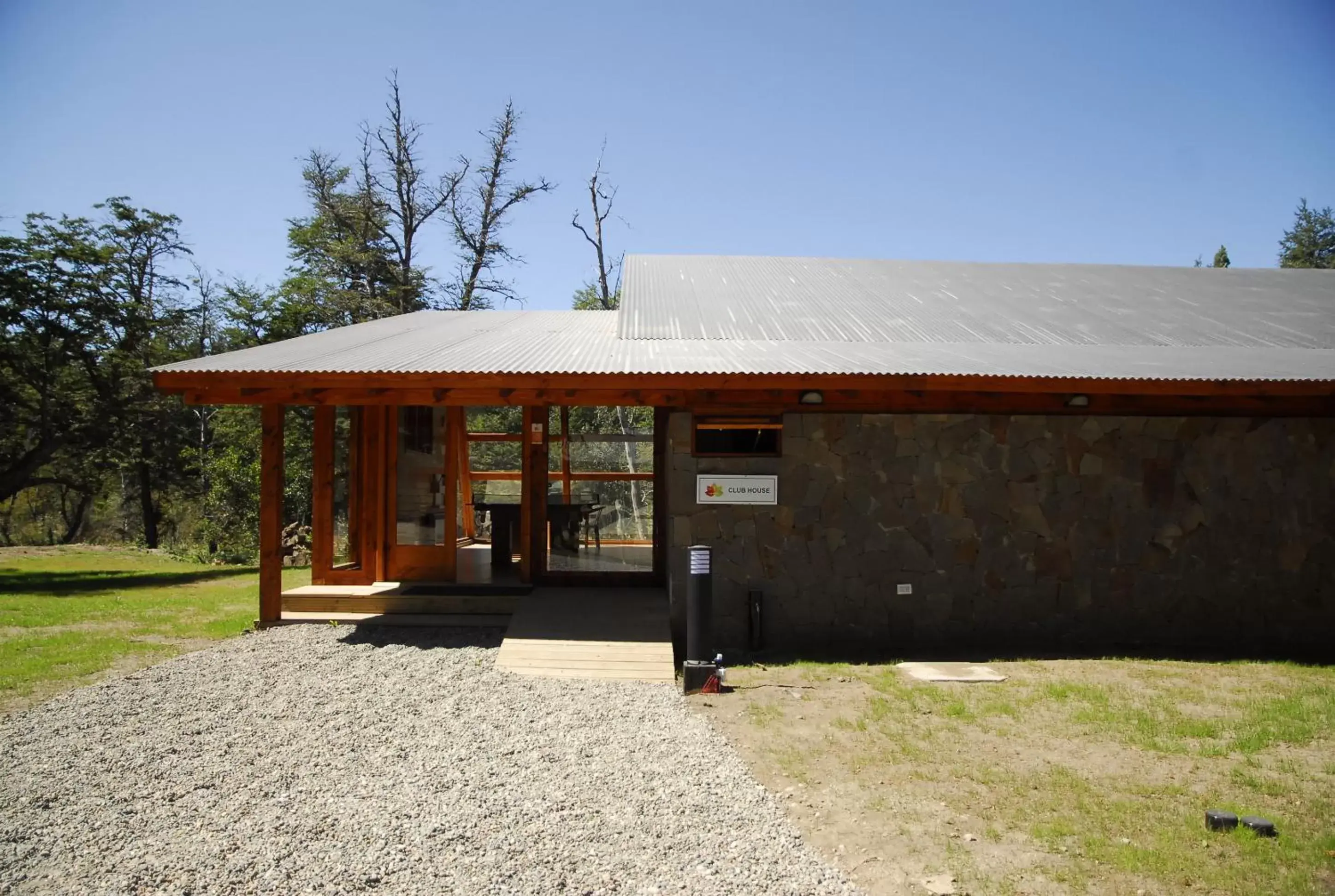 Facade/entrance, Property Building in Arbolar