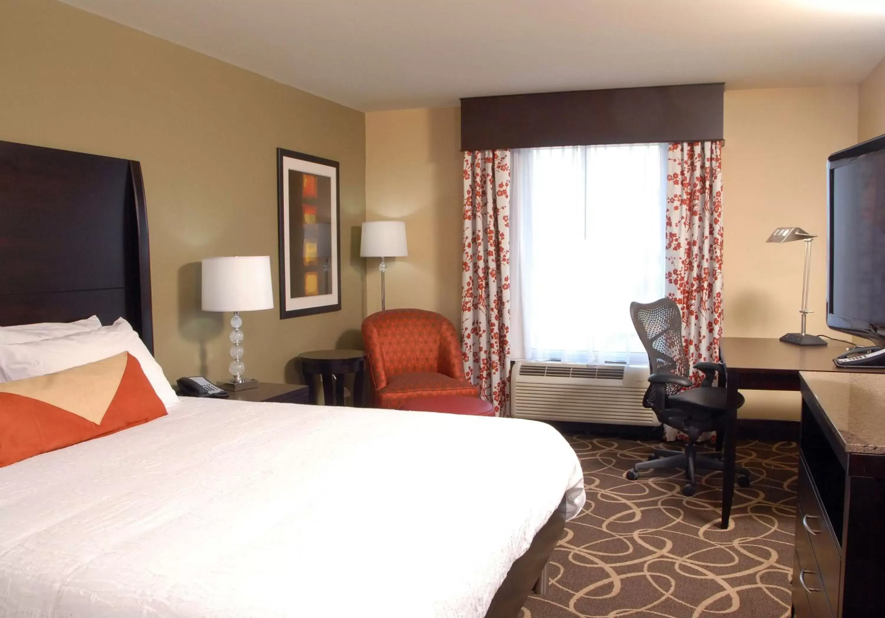 Bed in Hilton Garden Inn Atlanta/Peachtree City