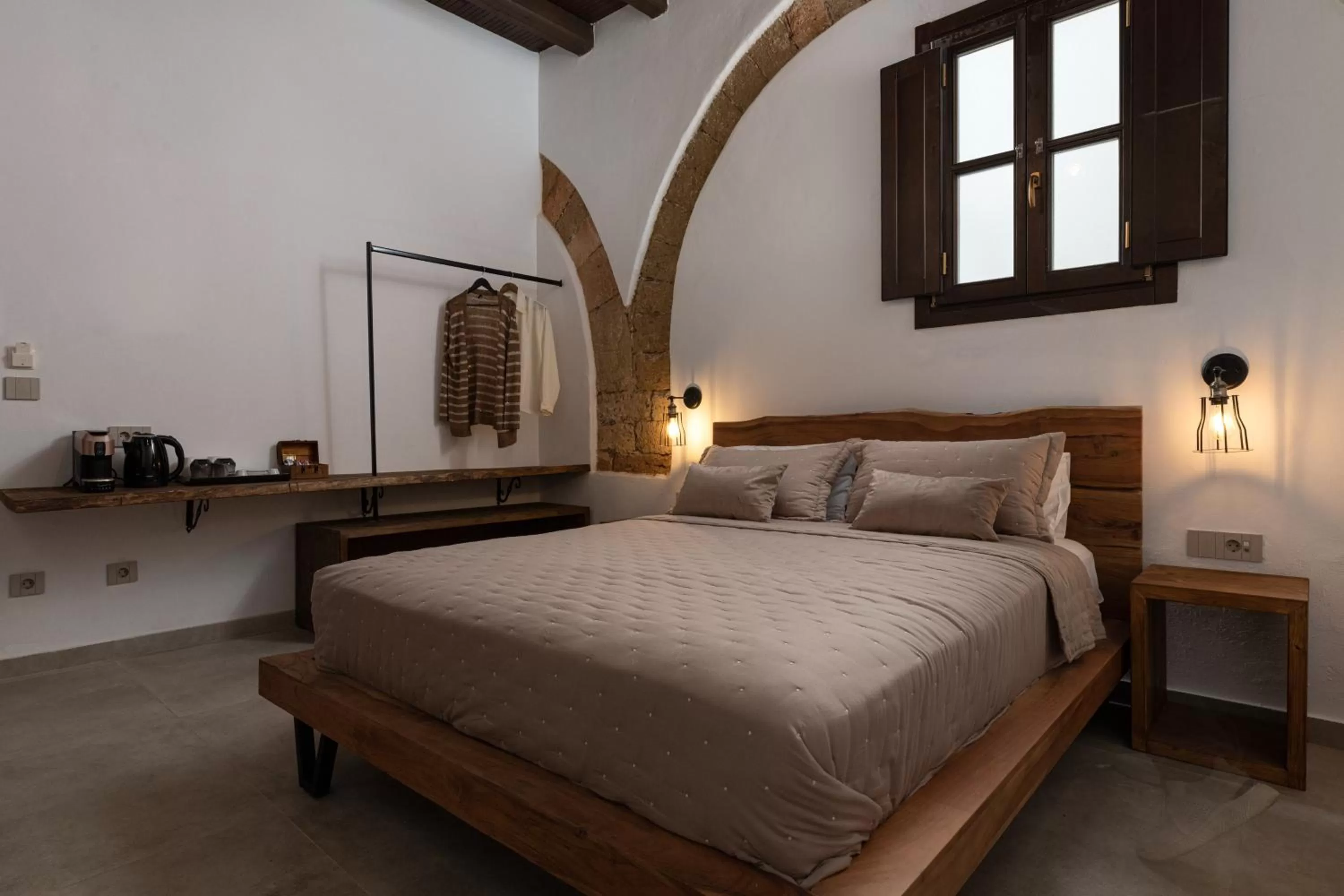 Bed in Ancient Knights Luxury Suites