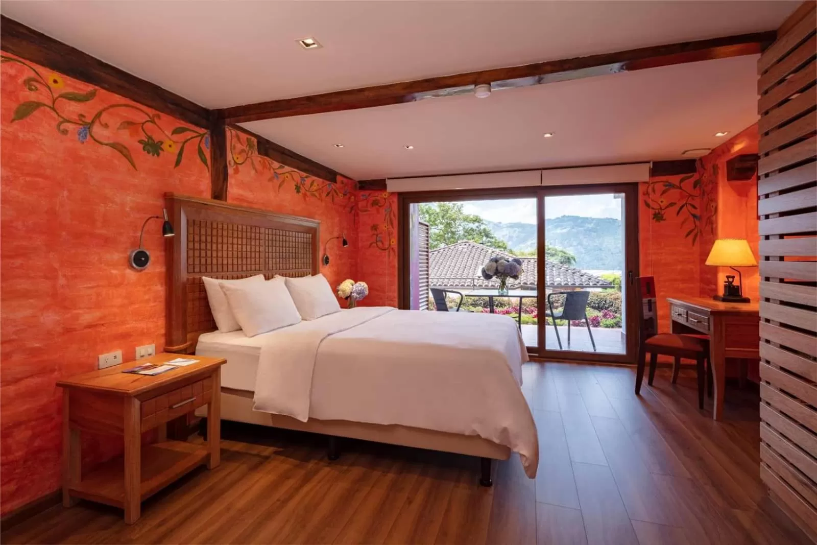 Queen Room with Garden View - single occupancy in Luna Volcán, Adventure SPA - formerly Luna Runtún