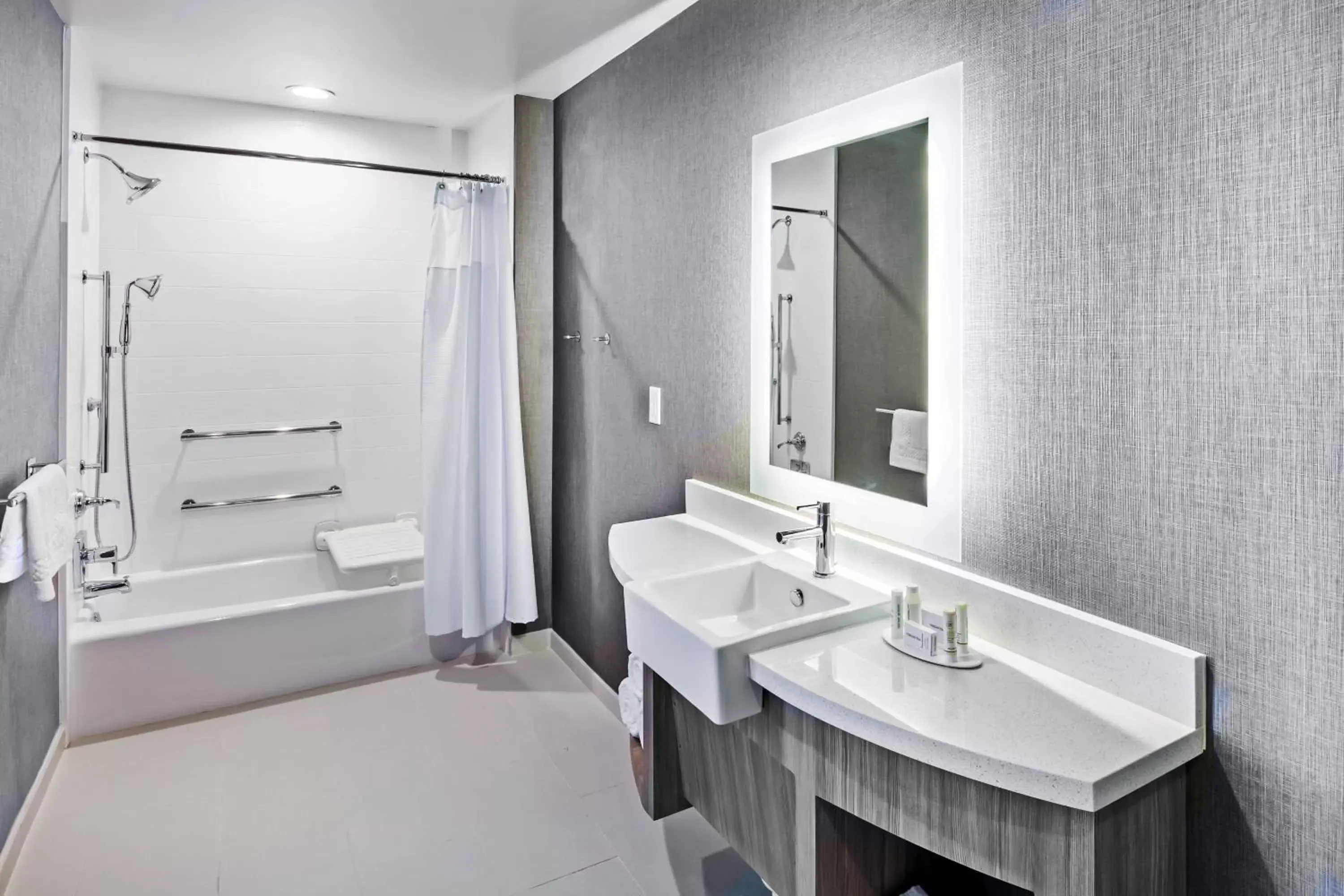 Bathroom in SpringHill Suites by Marriott Tulsa at Tulsa Hills