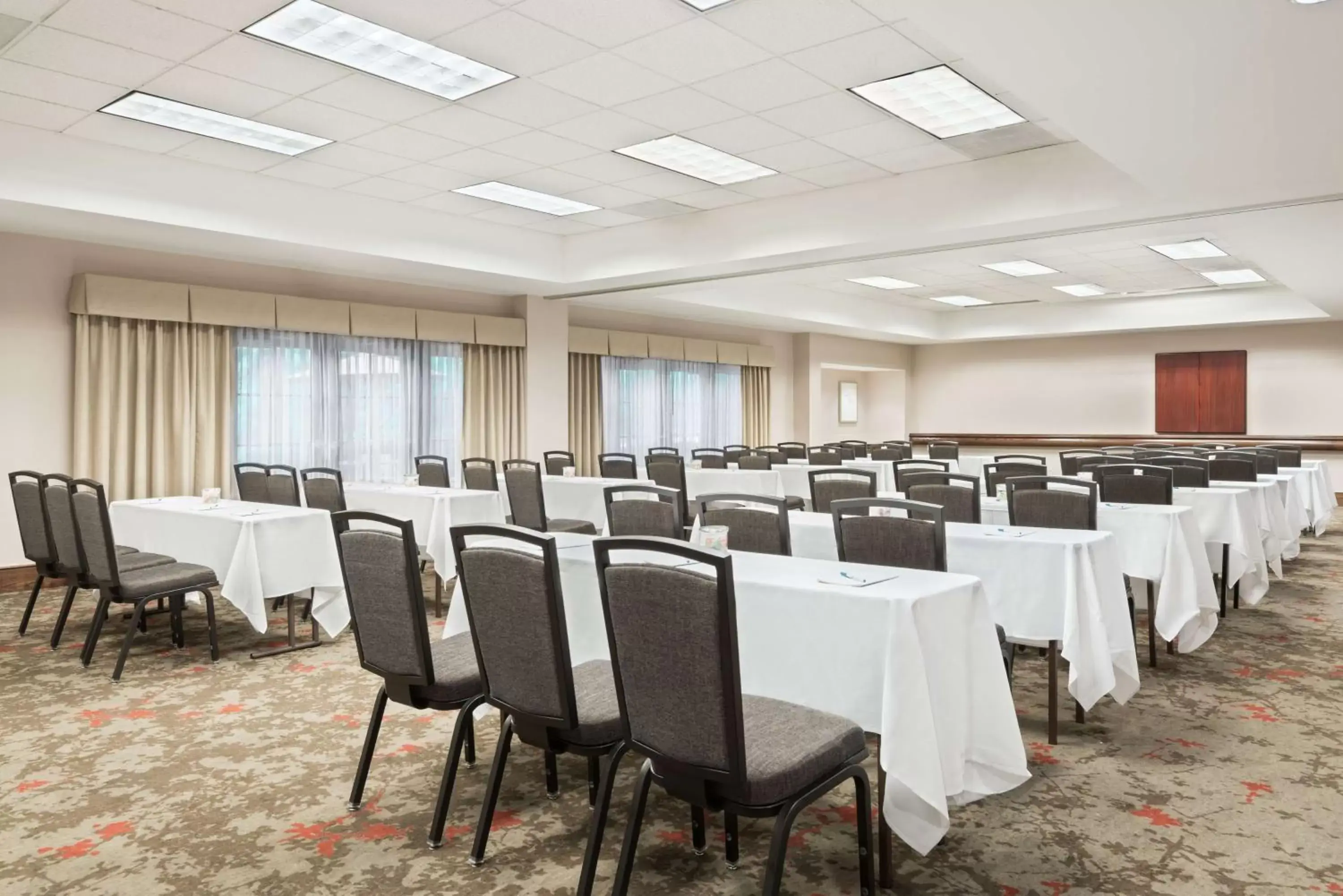Meeting/conference room in Homewood Suites by Hilton Raleigh/Crabtree Valley