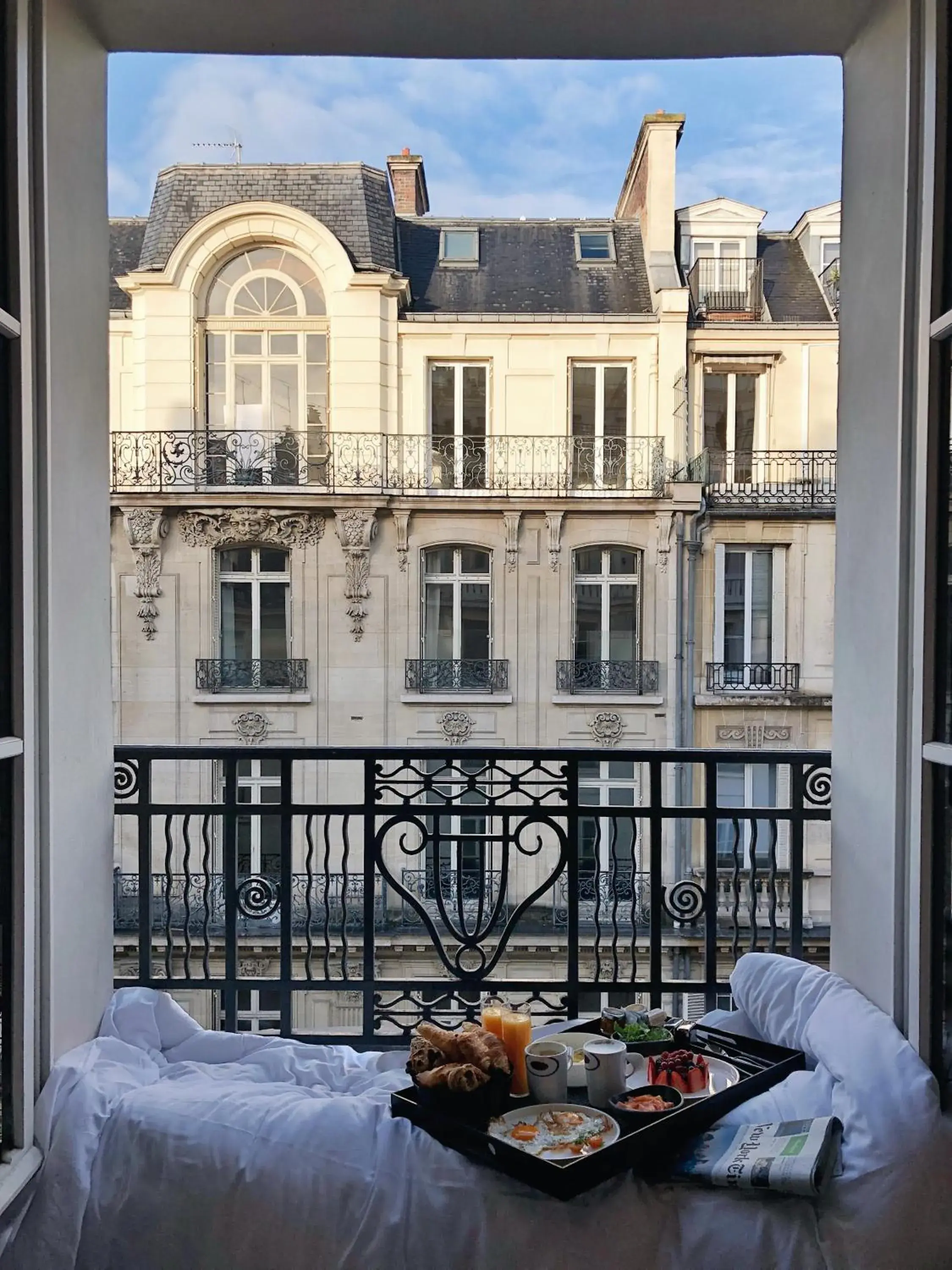 Balcony/Terrace in Hotel Marignan Champs-Elysées