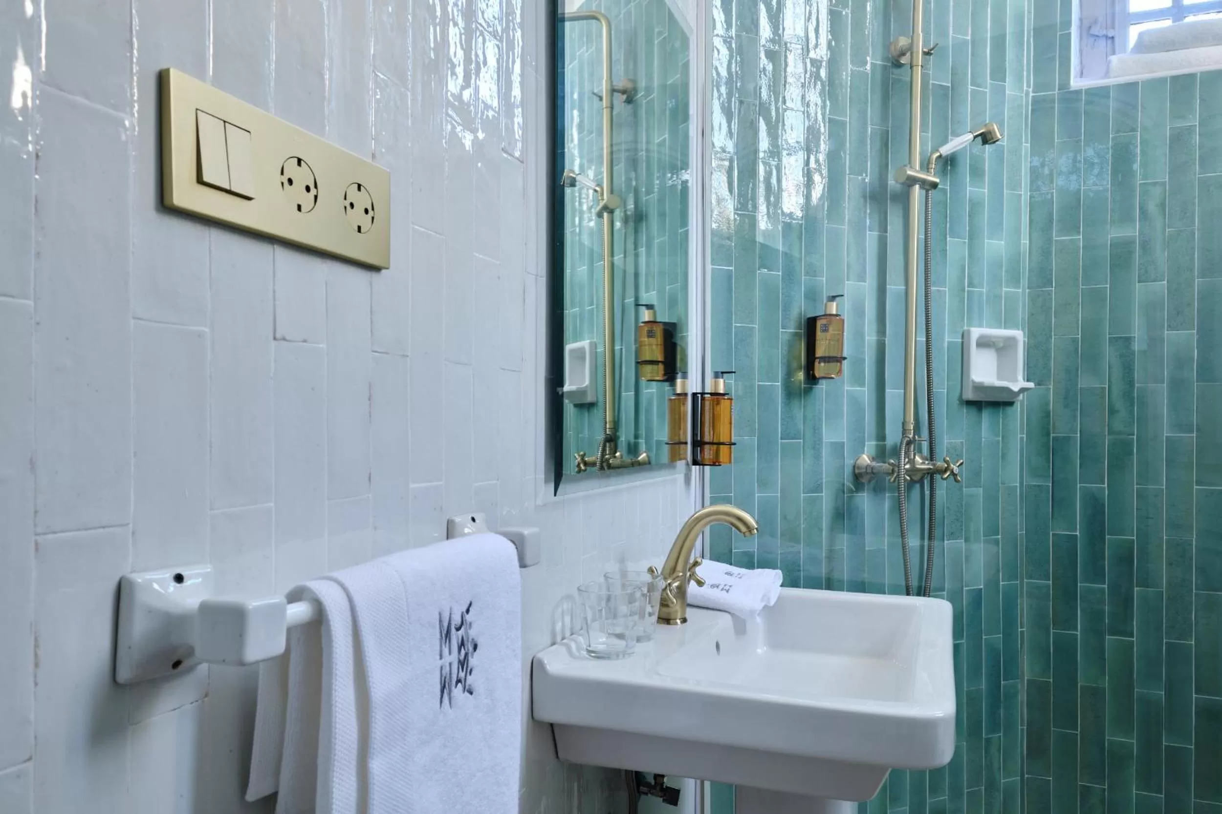 Shower in HOTEL BOUTIQUE VILLA DEL MARQUÉS