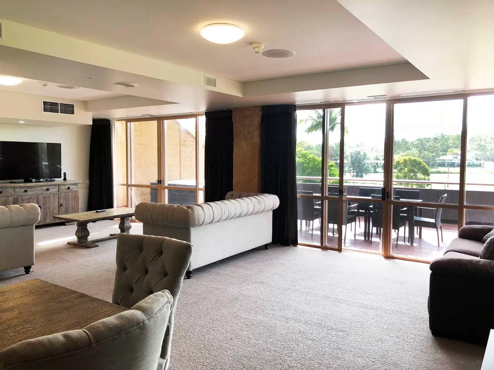 Living room, Seating Area in The Kooralbyn Valley