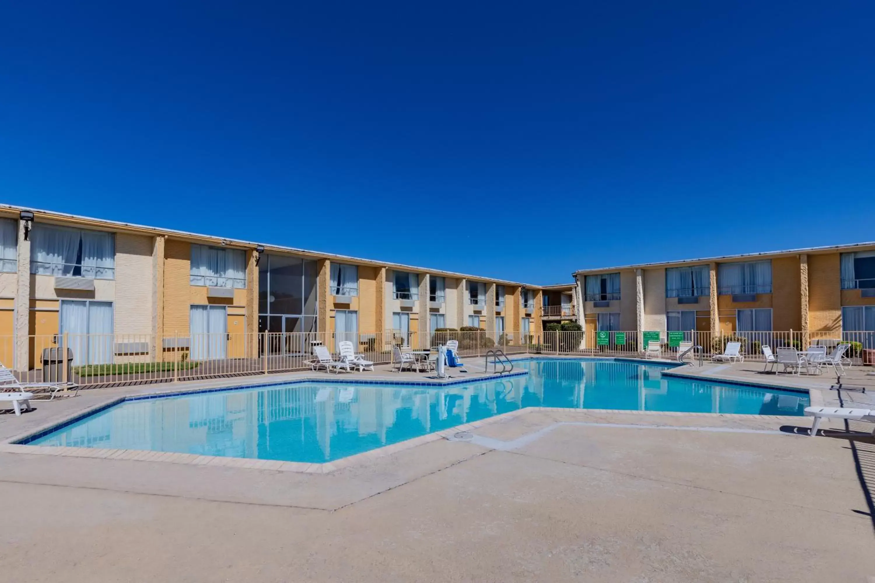 Swimming Pool in Days Inn by Wyndham Del Rio