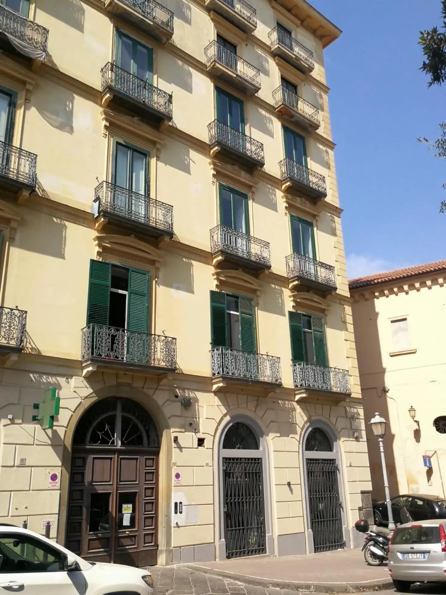 Property Building in Luciani 33 luxury rooms