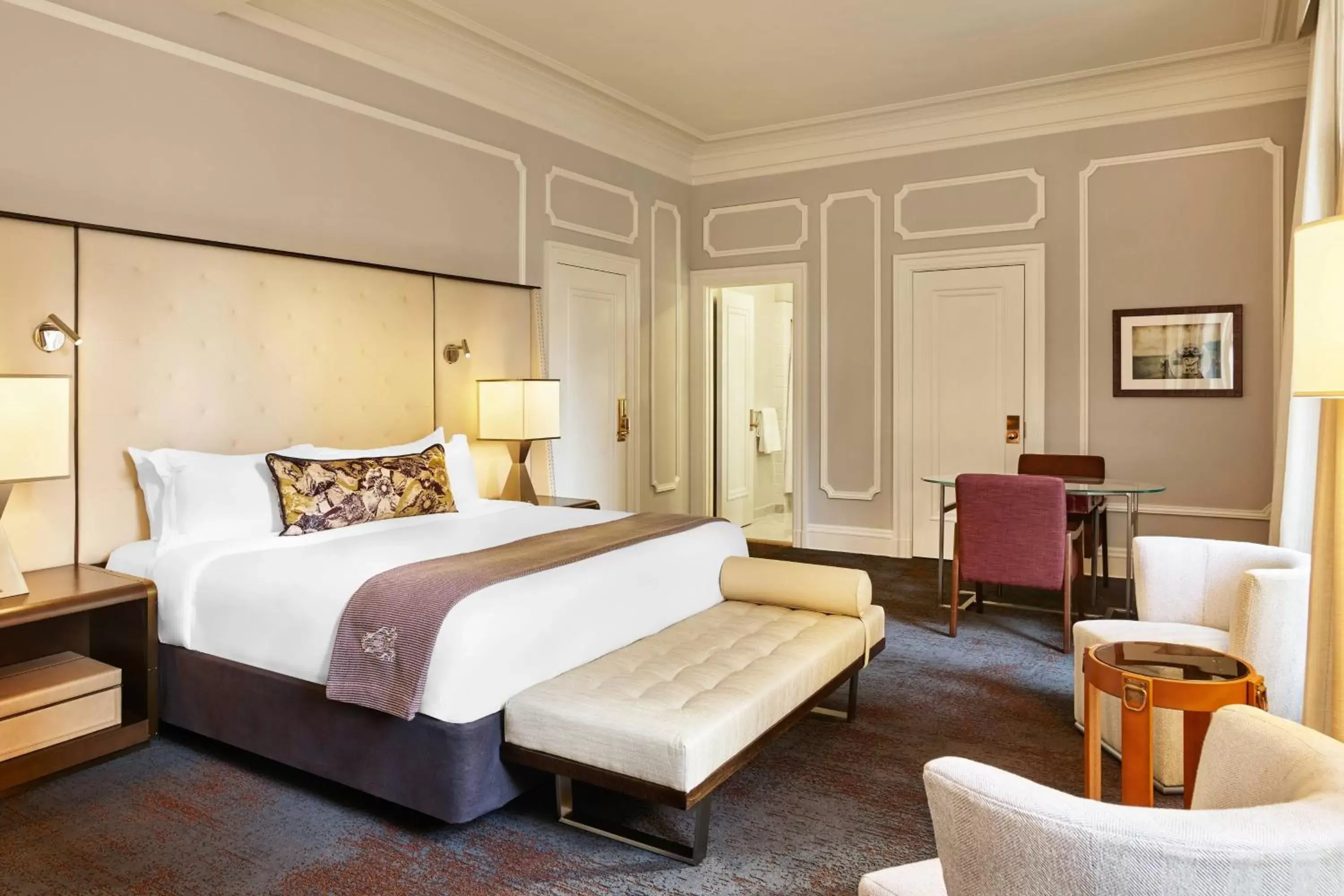 Photo of the whole room, Bed in Palace Hotel, a Luxury Collection Hotel, San Francisco