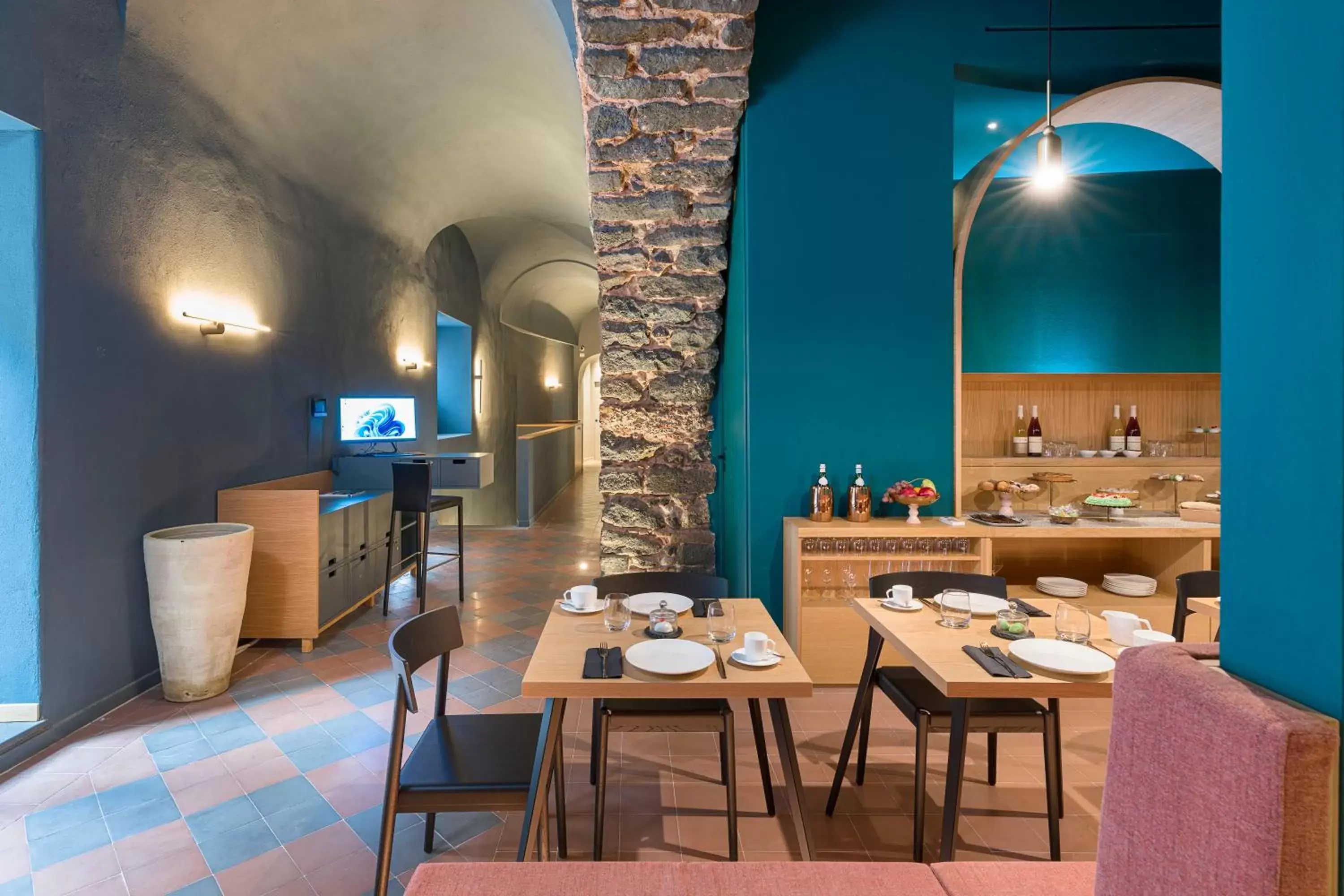 Breakfast, Restaurant/Places to Eat in BASTIÒ PRIVATE SUITES