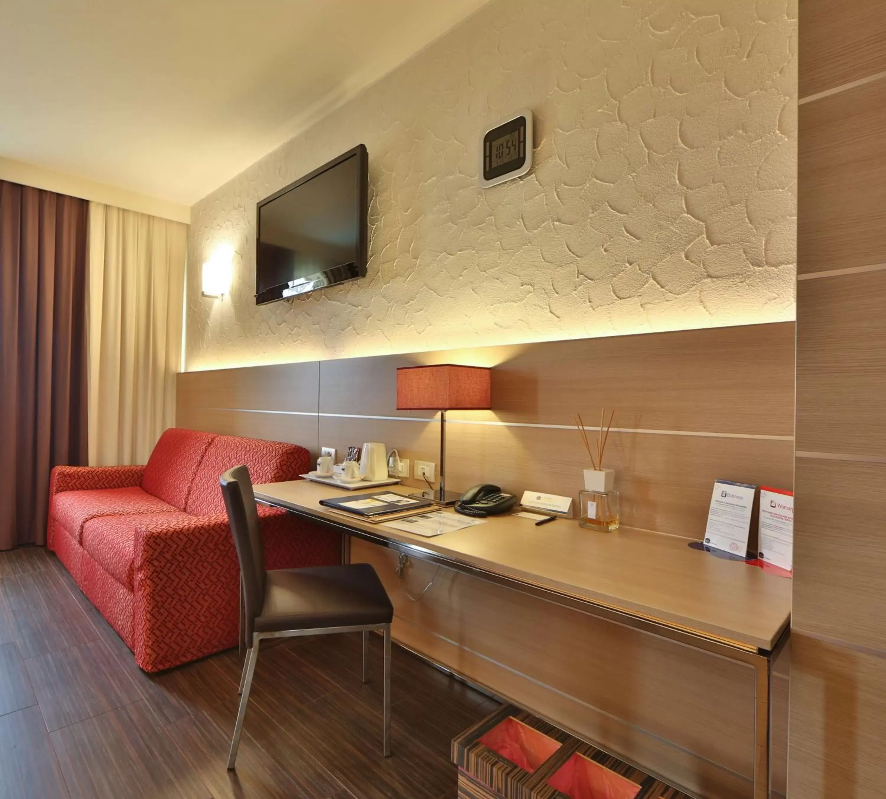 Deluxe Triple Room in Best Western Plus Soave Hotel Deluxe Triple Room in Best Western Plus Soave Hotel