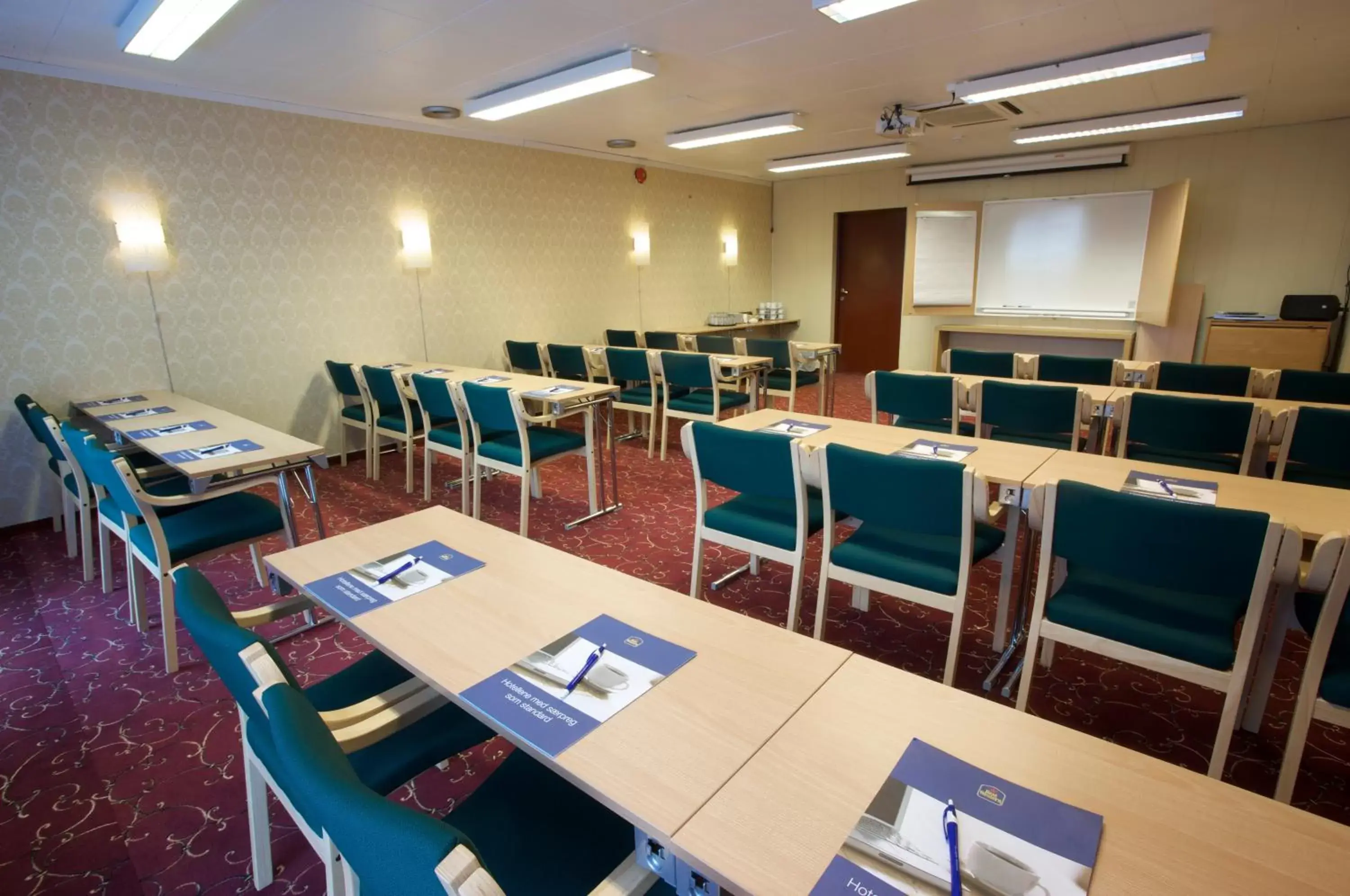 Meeting/conference room in Best Western Laegreid Hotell