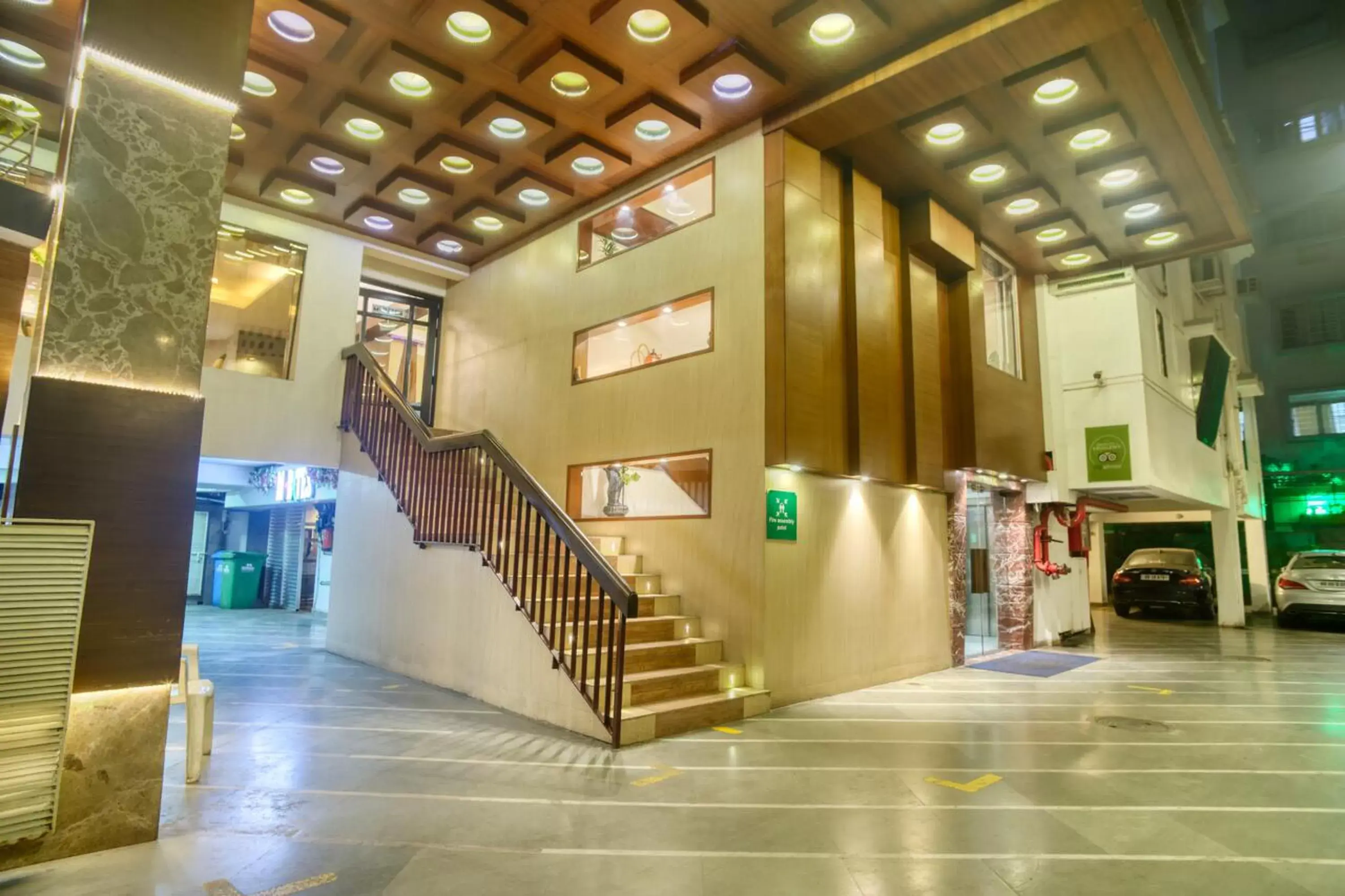 Facade/entrance in Roland Hotel Facade/entrance in Roland Hotel