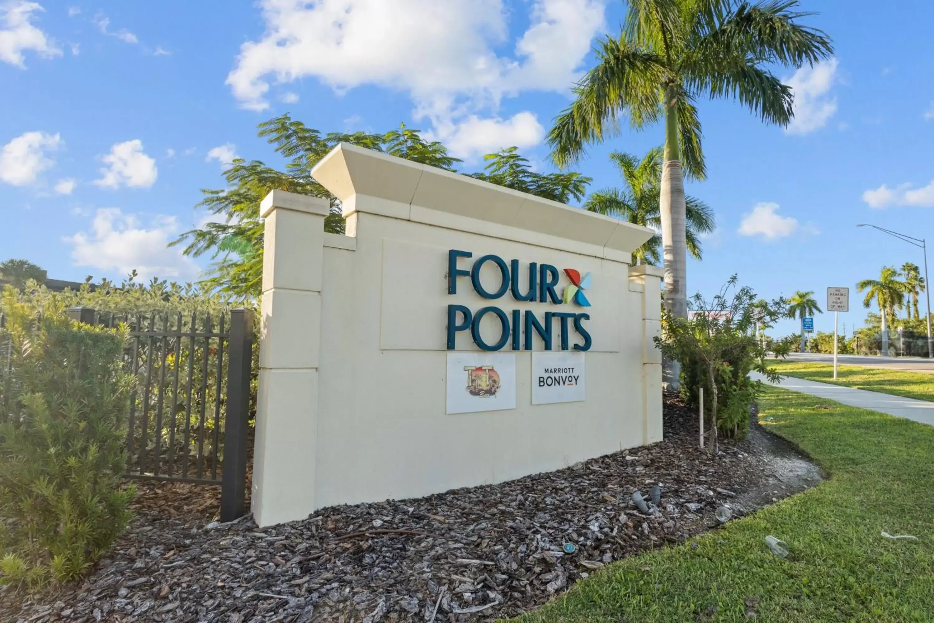 Property building, Property Logo/Sign in Four Points By Sheraton Punta Gorda Harborside