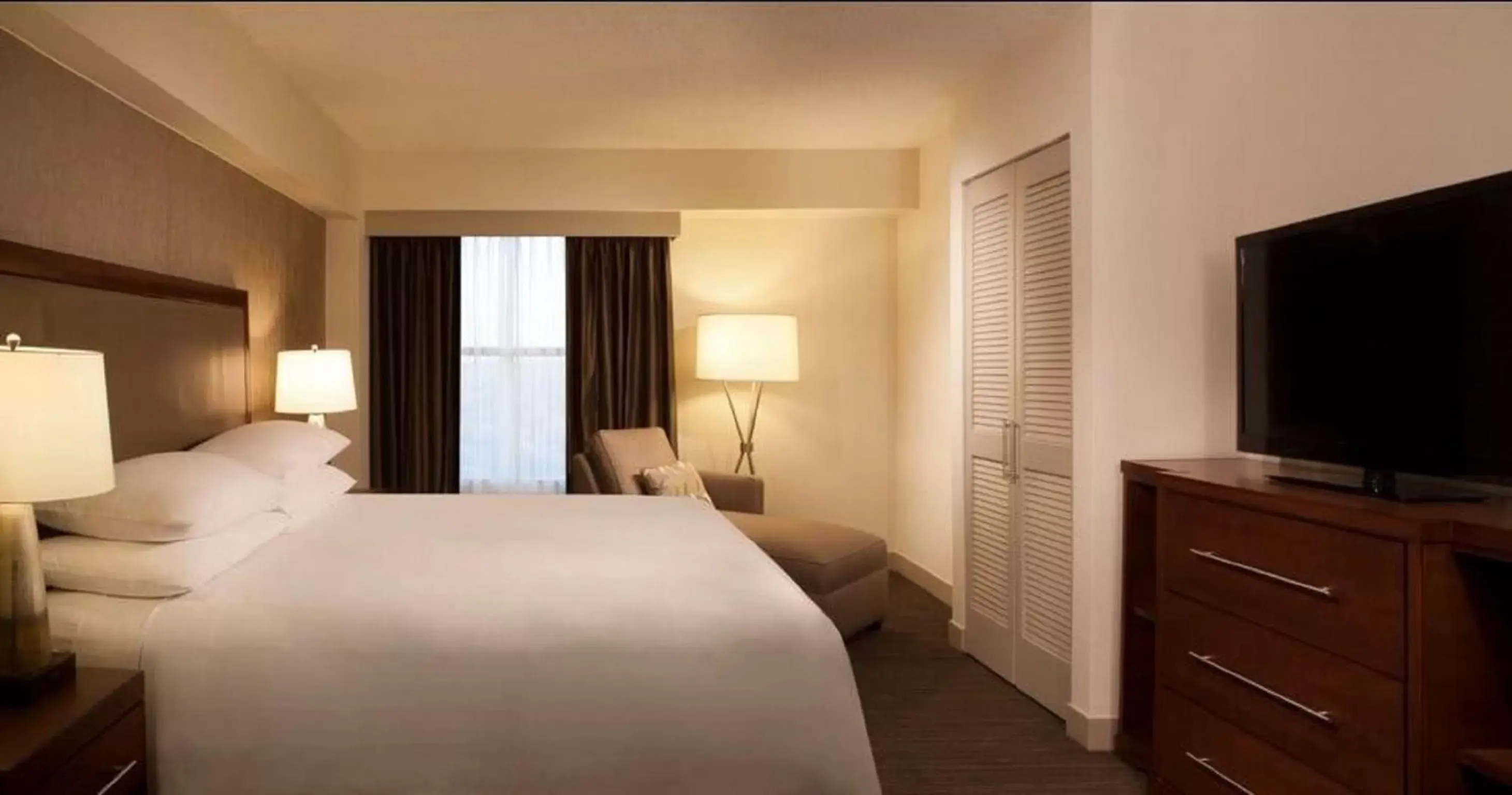 Double Room with Two Double Beds in Hyatt Regency Long Island