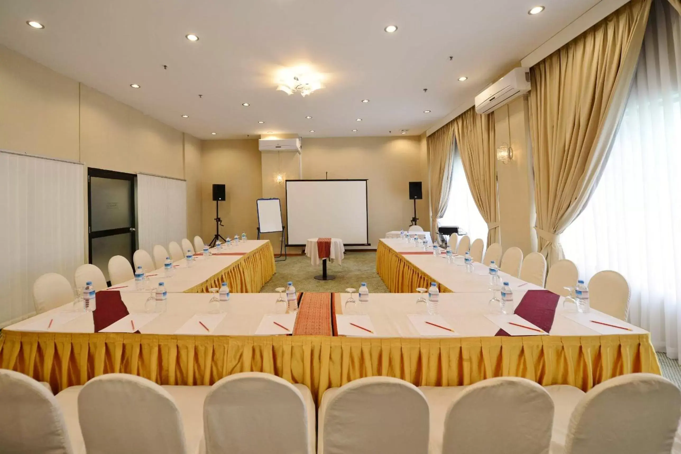 Banquet/Function facilities in Summit Parkview Yangon