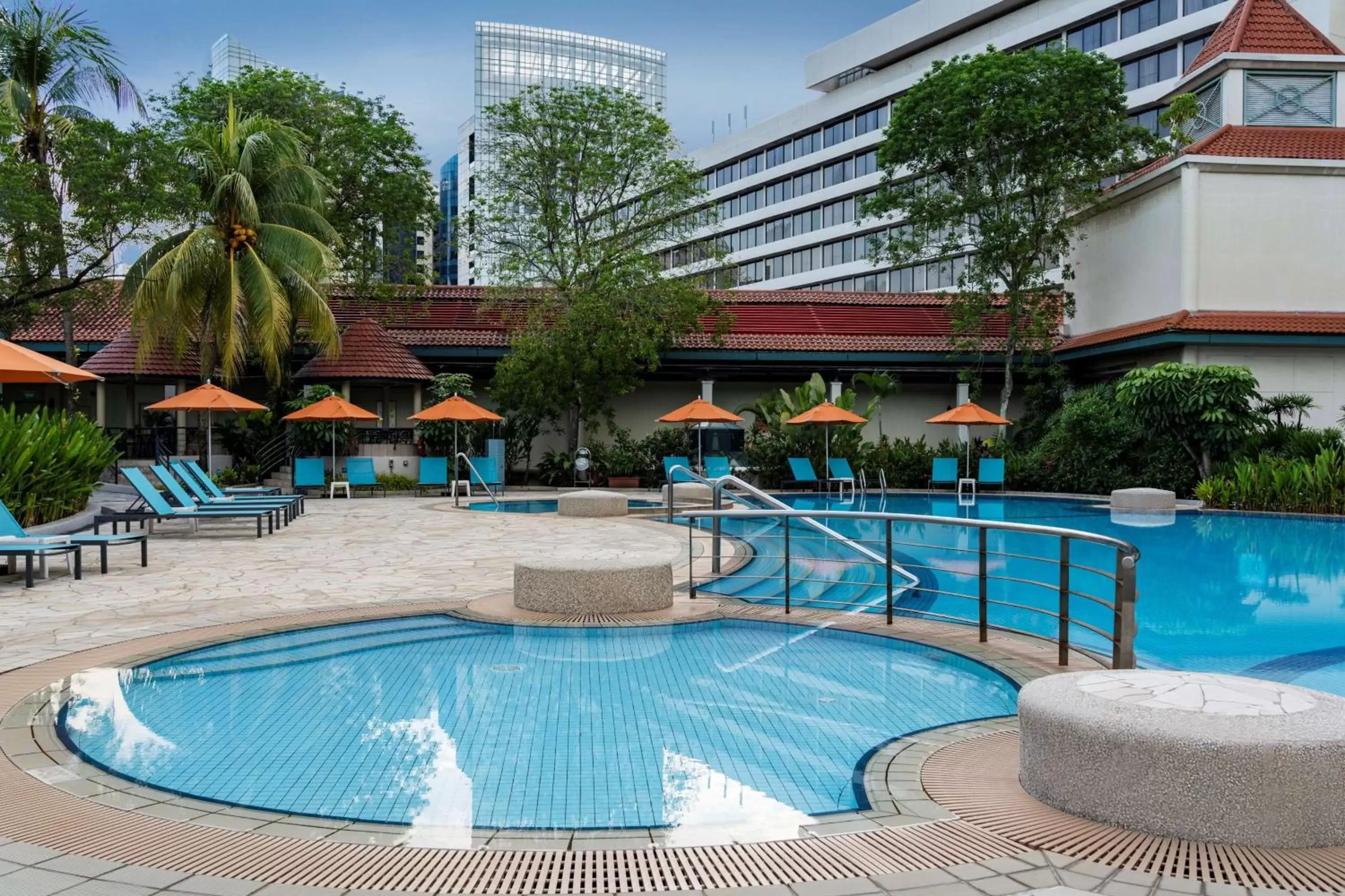 On site, Swimming Pool in JEN Singapore Tanglin by Shangri-La
