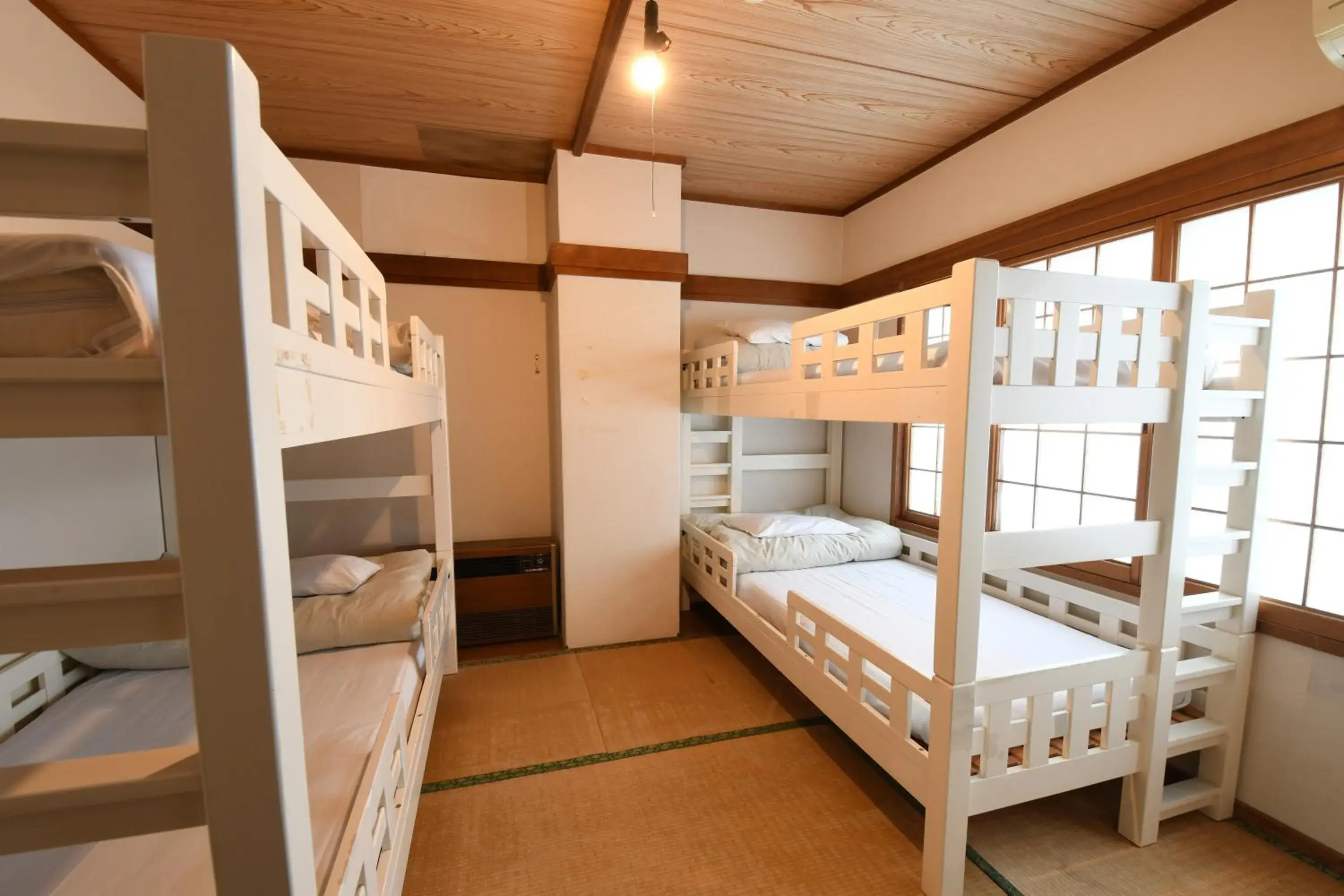 Photo of the whole room, Bunk Bed in Onsen yado Hamayu Nagi