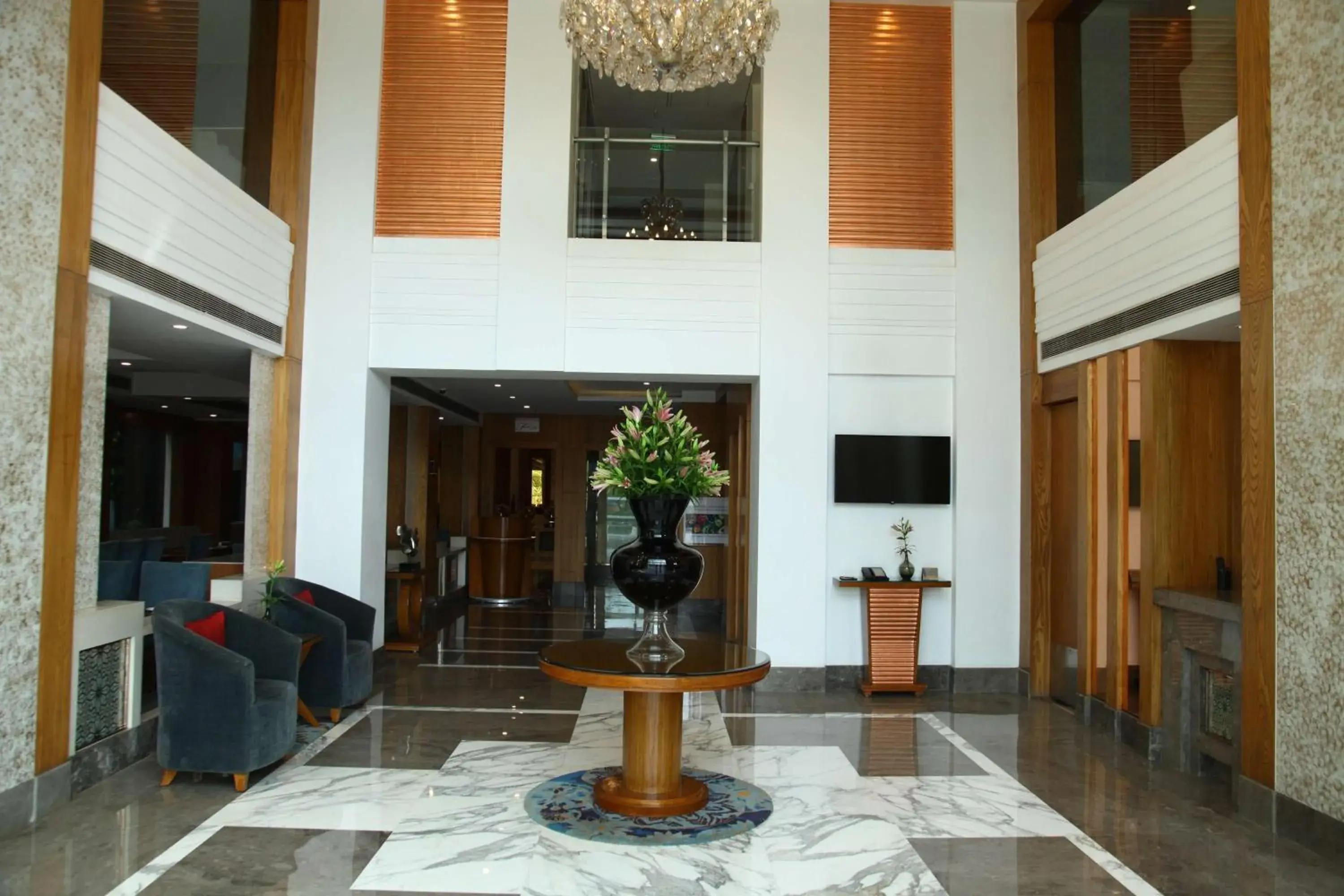 Lobby or reception in The Place Gurugram, a member of Radisson Individuals