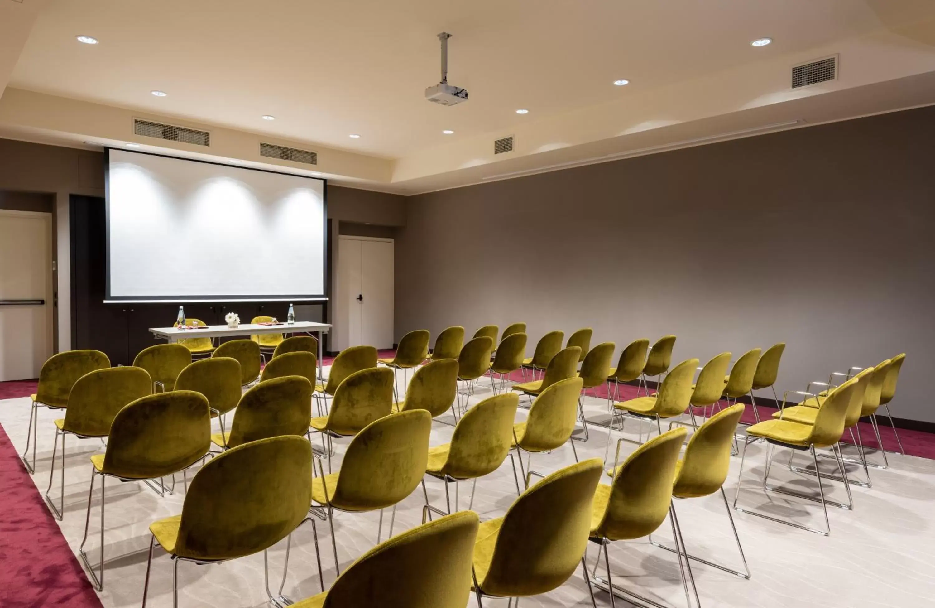 Meeting/conference room in Leonardo Royal Hotel Venice Mestre