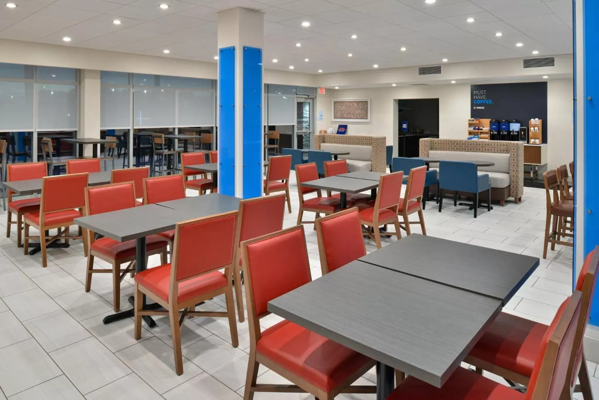 Breakfast, Restaurant/Places to Eat in Holiday Inn Express Orlando - South Park, an IHG Hotel