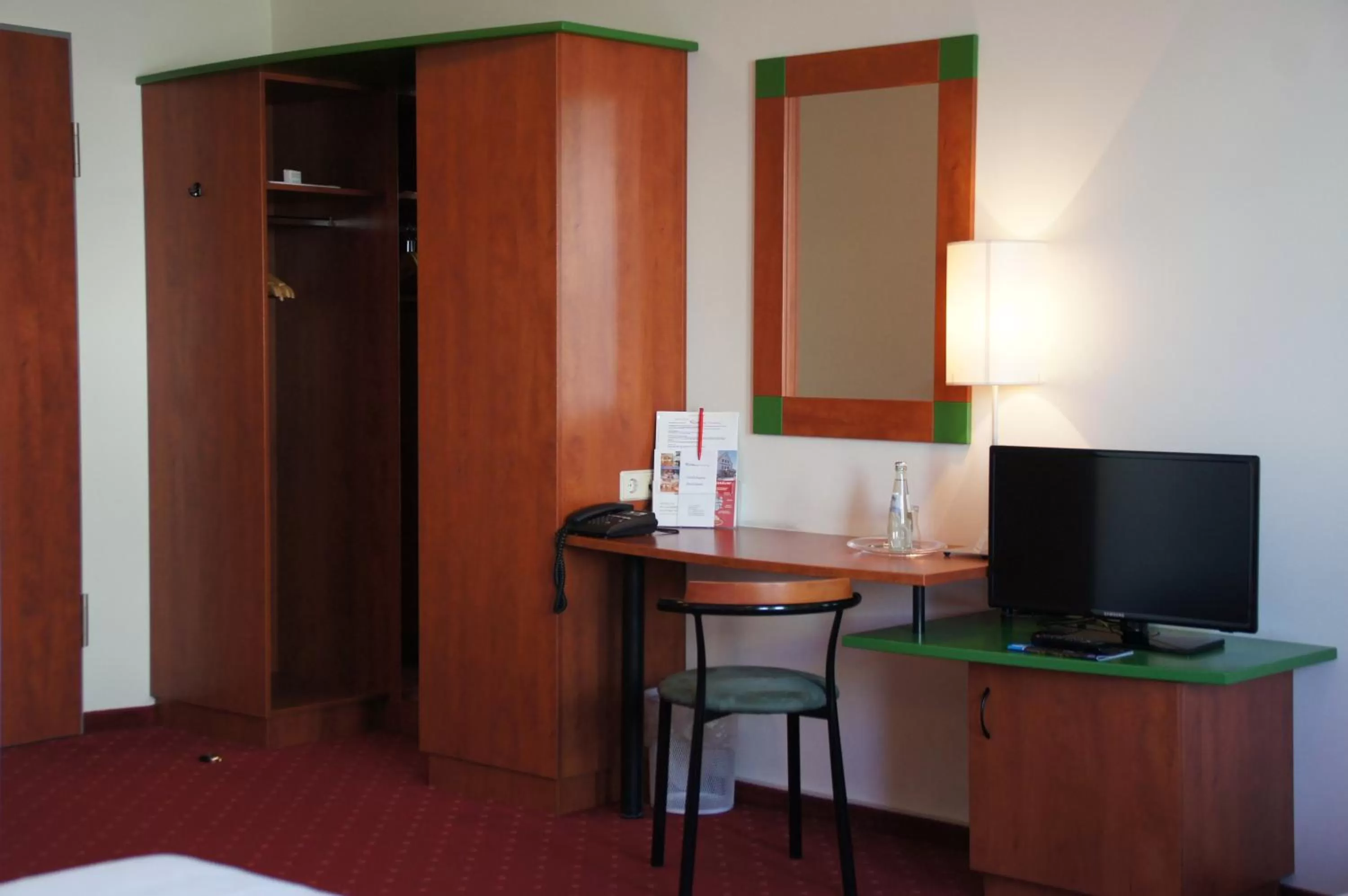 TV and multimedia, Bed in EuroHotel Günzburg