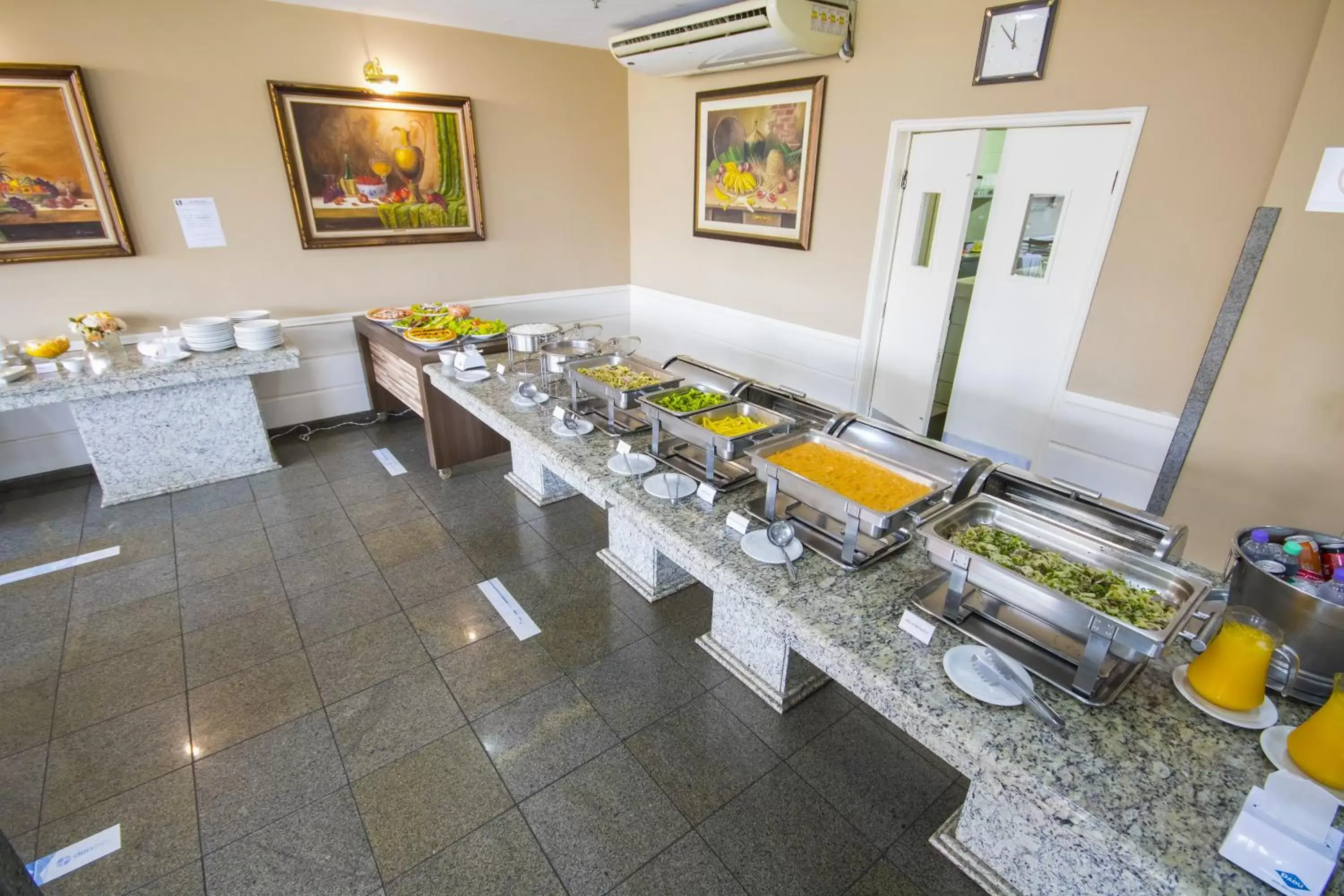 Restaurant/places to eat in Hotel Dan Inn Sorocaba by Nacional Inn Restaurant/places to eat in Hotel Dan Inn Sorocaba by Nacional Inn
