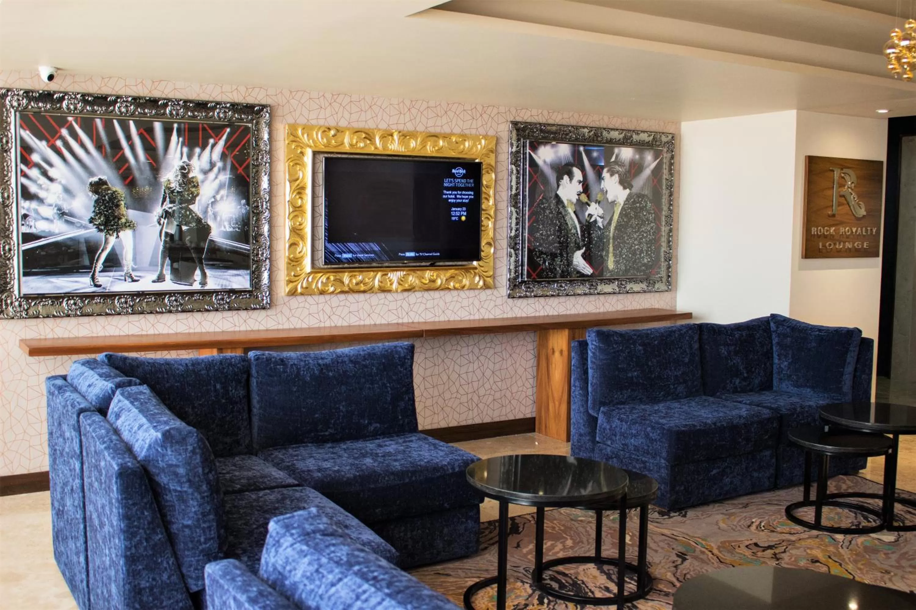 Communal lounge/ TV room in Hard Rock Hotel Guadalajara
