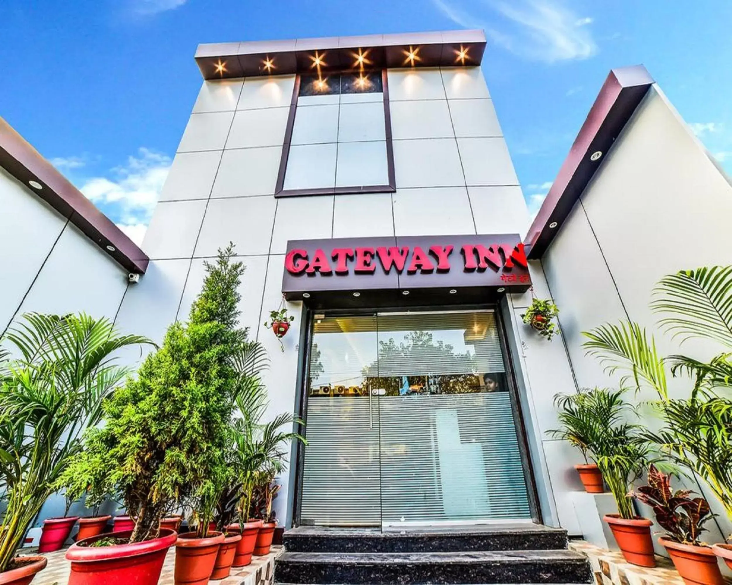 Property building in GATEWAY INN Property building in GATEWAY INN