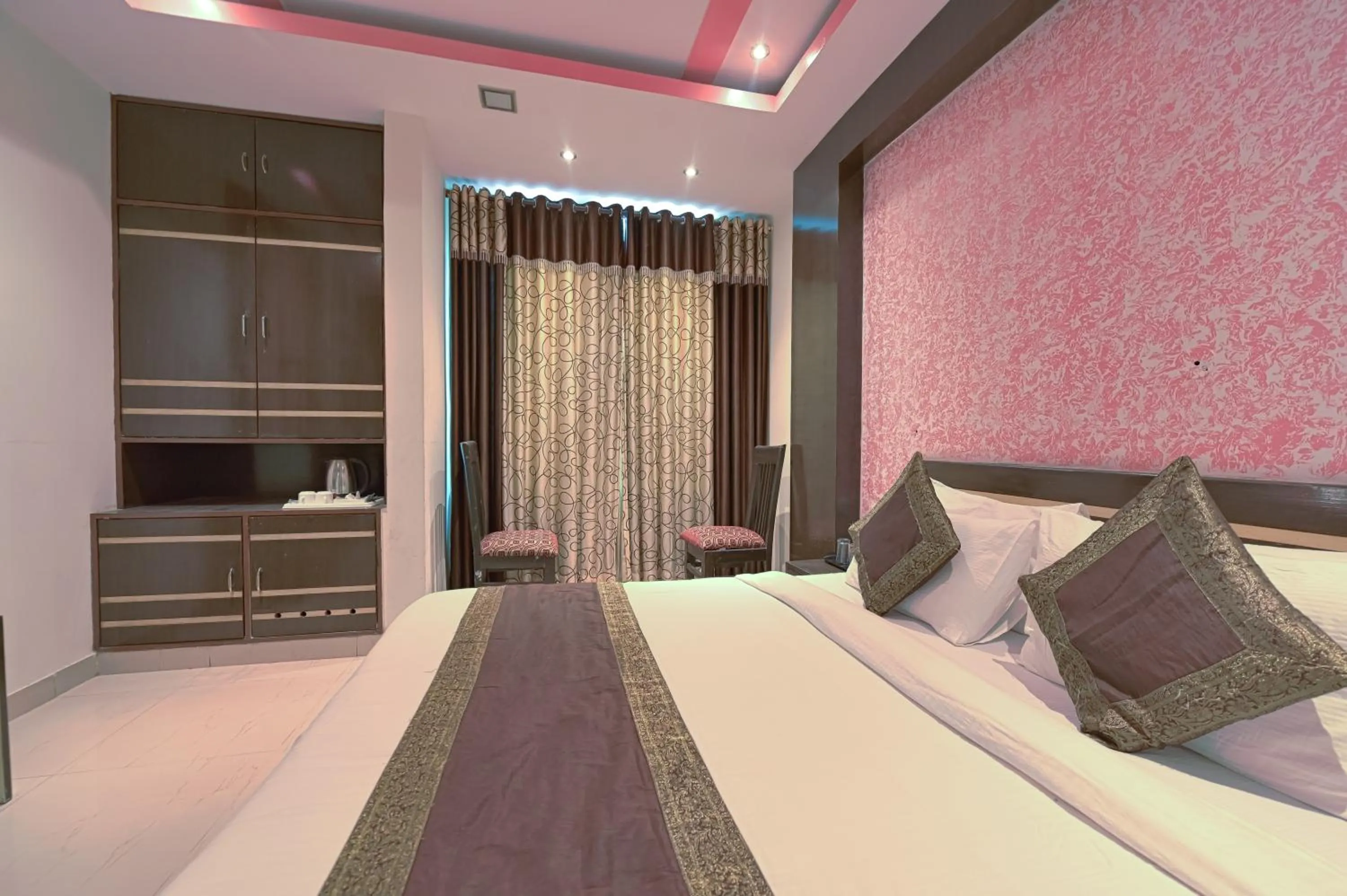 Bed in The Byke Grassfield Resort with Outdoor Pool, Shyam Nagar, Jaipur
