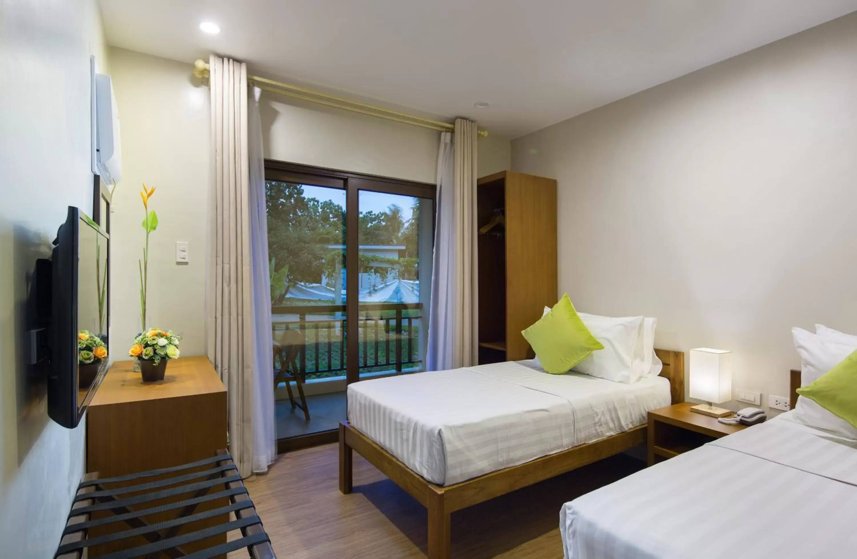 Balcony/Terrace, Bed in Solina Beach & Nature Resort