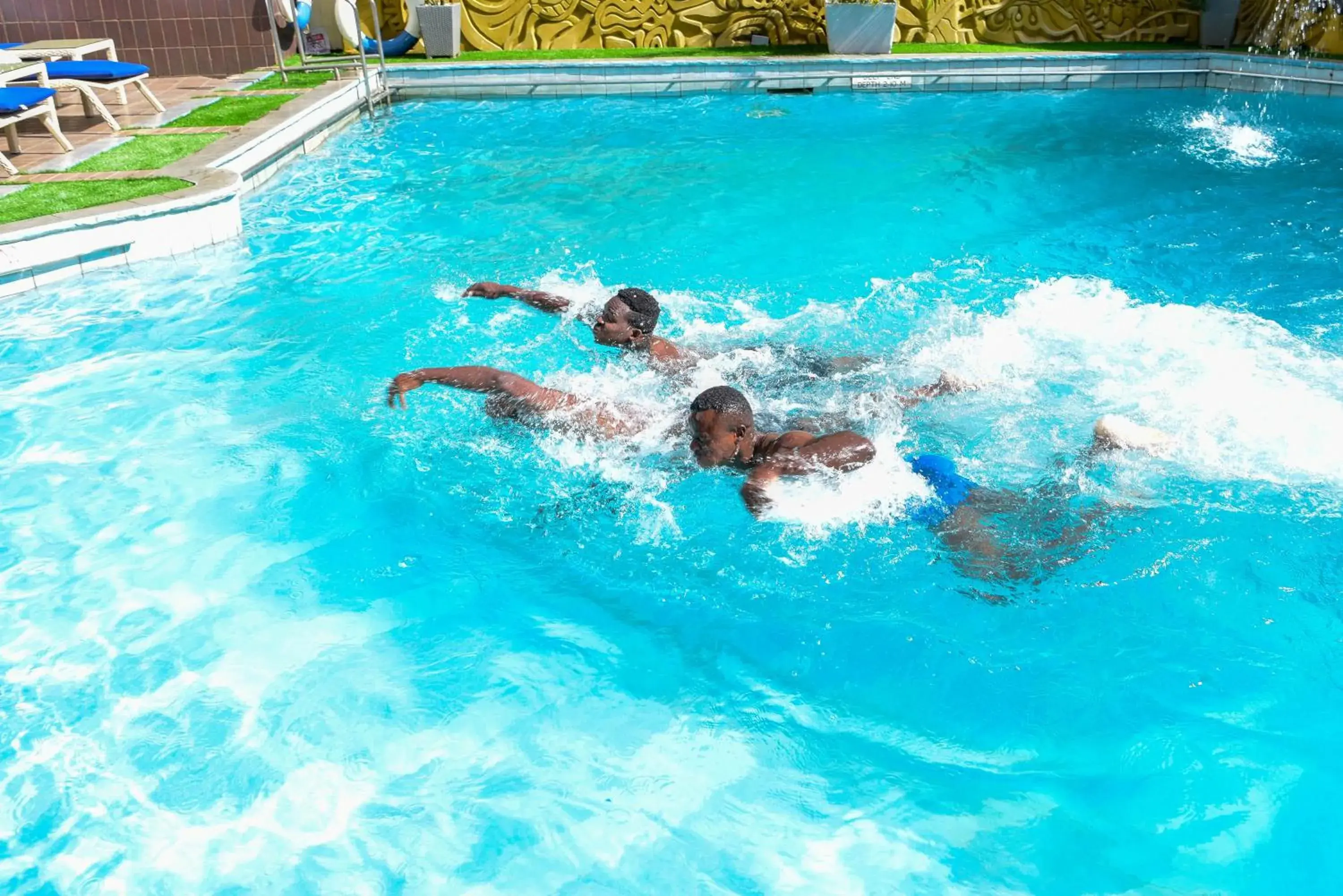 Swimming Pool in Nairobi Safari Club