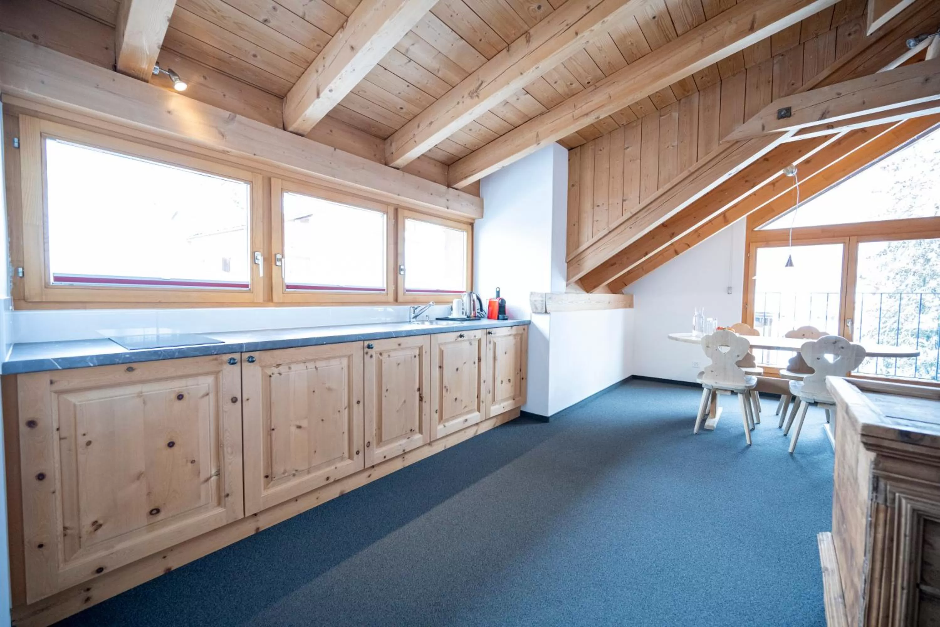 Kitchen or kitchenette in Hotel Engiadina