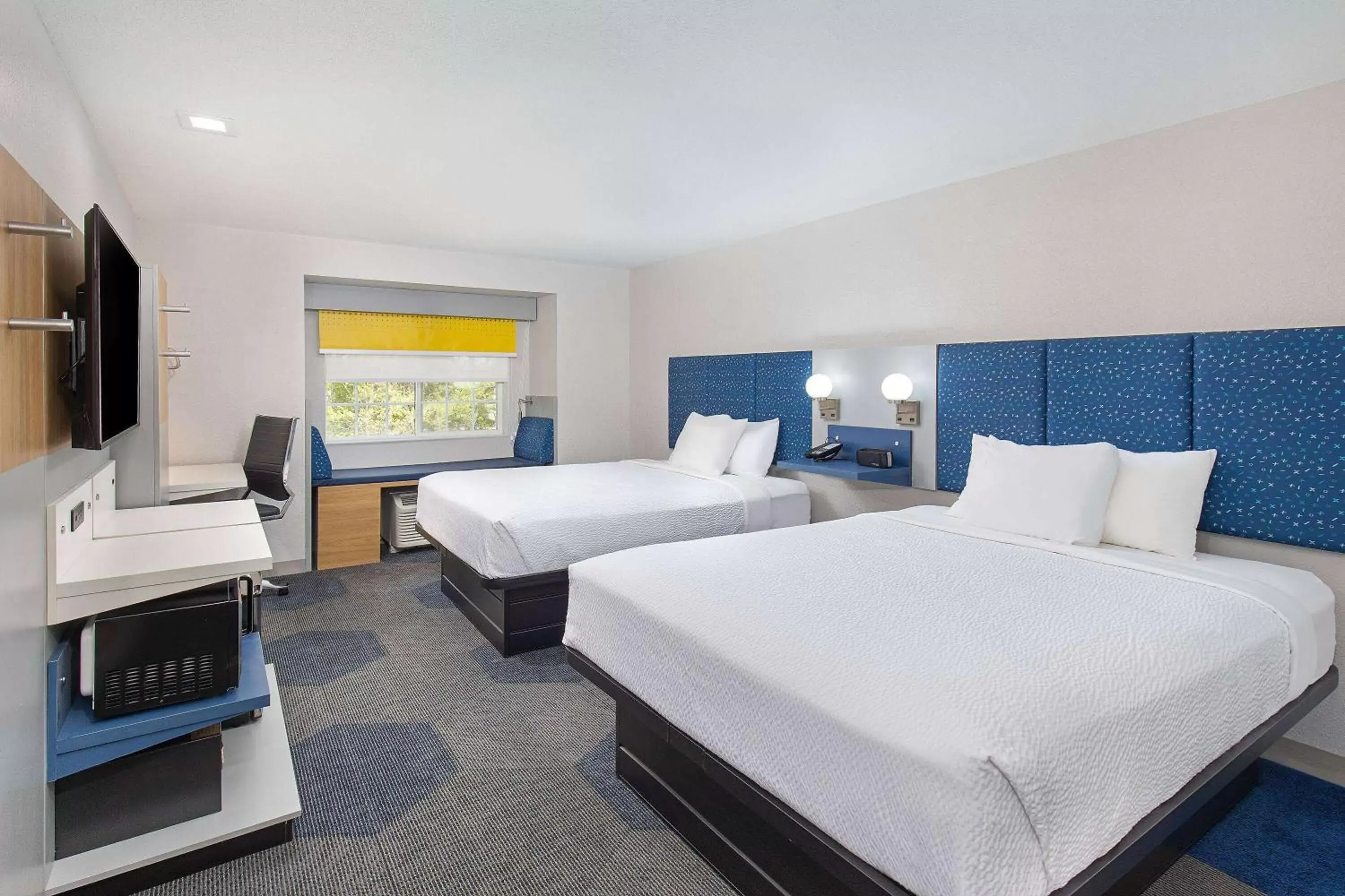 Photo of the whole room in Microtel Inn & Suites by Wyndham Manchester - Newly Renovated