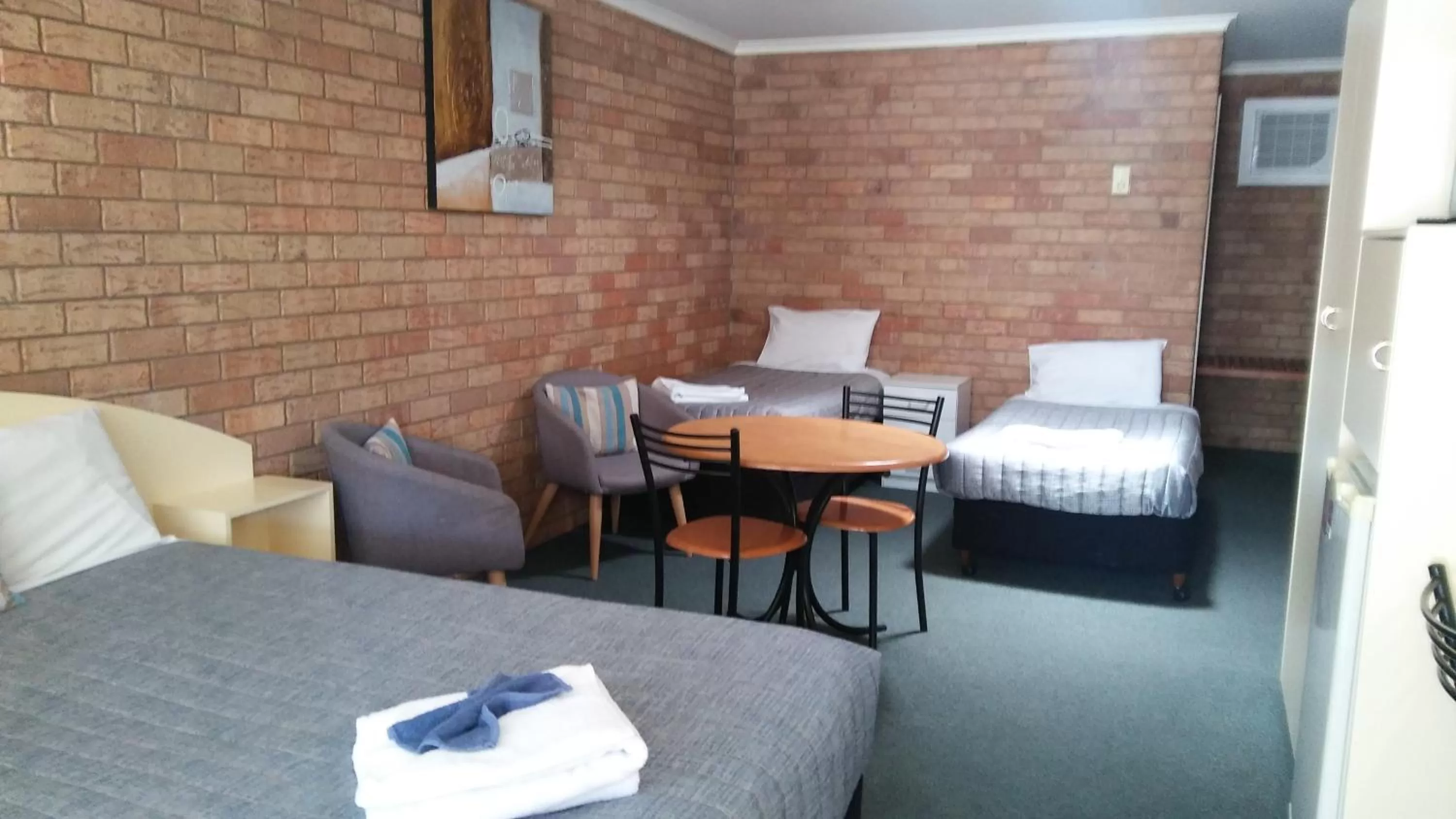 Bed in Shady Rest Motel