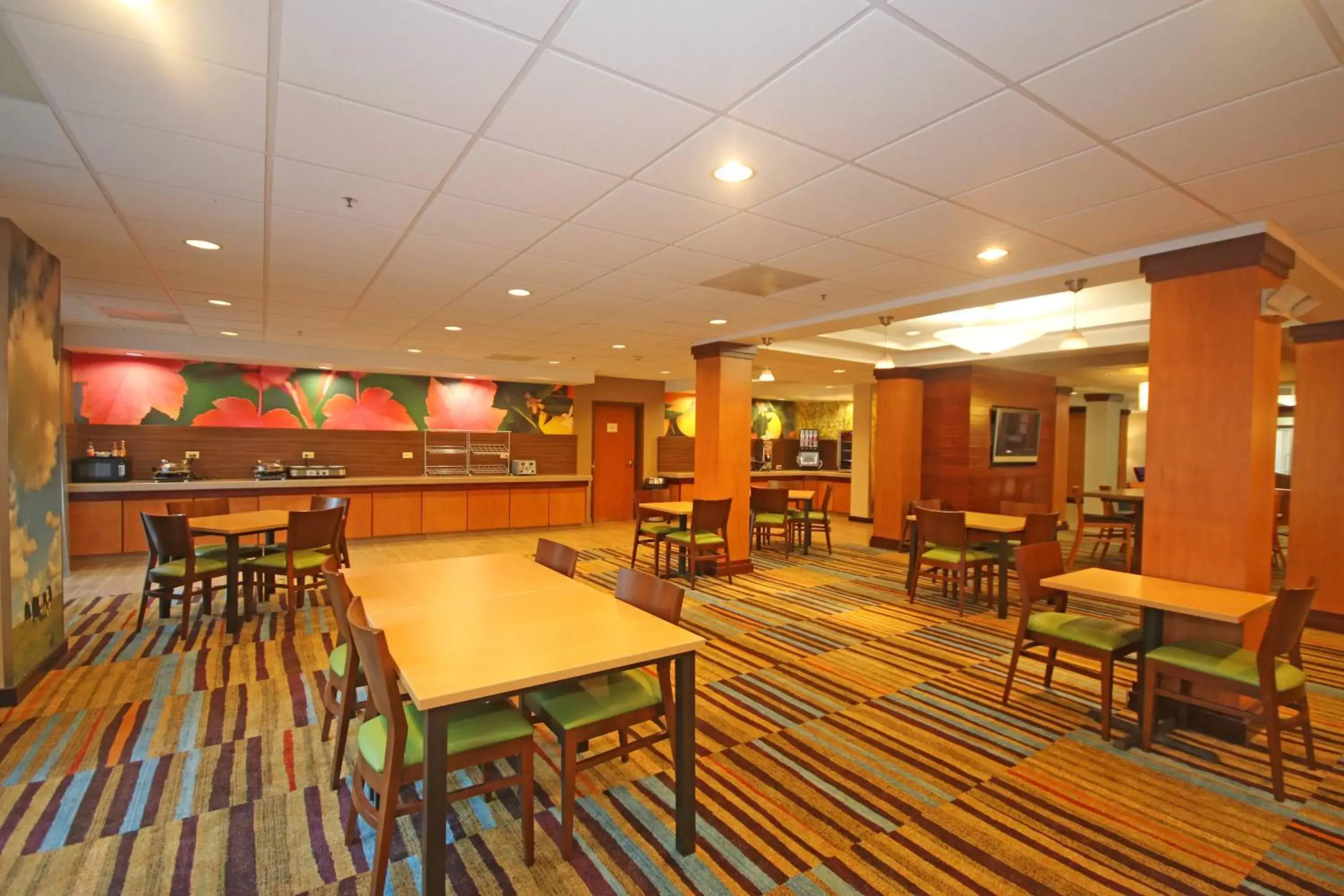 Breakfast, Restaurant/Places to Eat in Fairfield Inn & Suites by Marriott Aiken